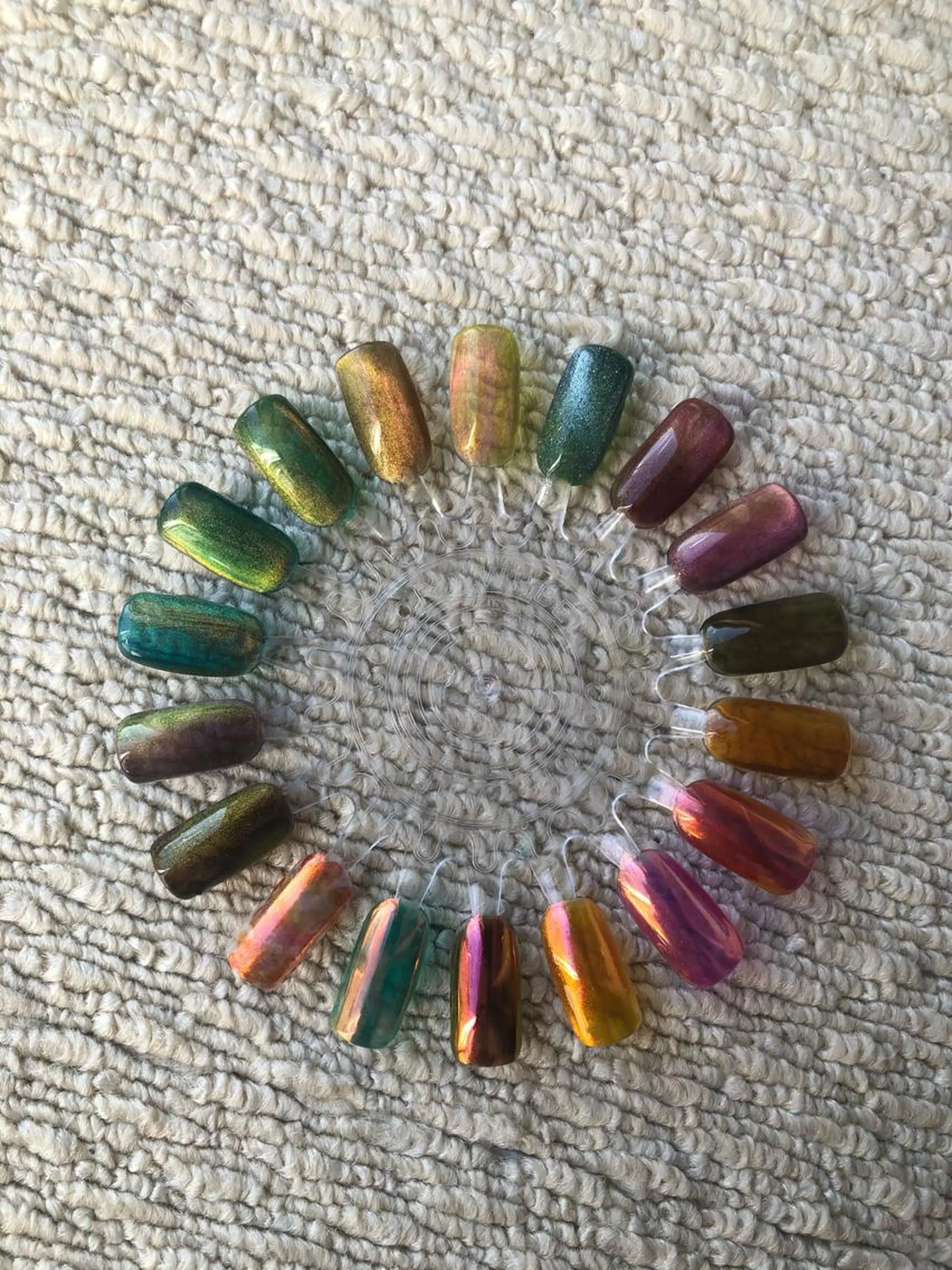 ショート カラー キッズ 2dy所属・2DY NAIL SALONのネイルデザイン
