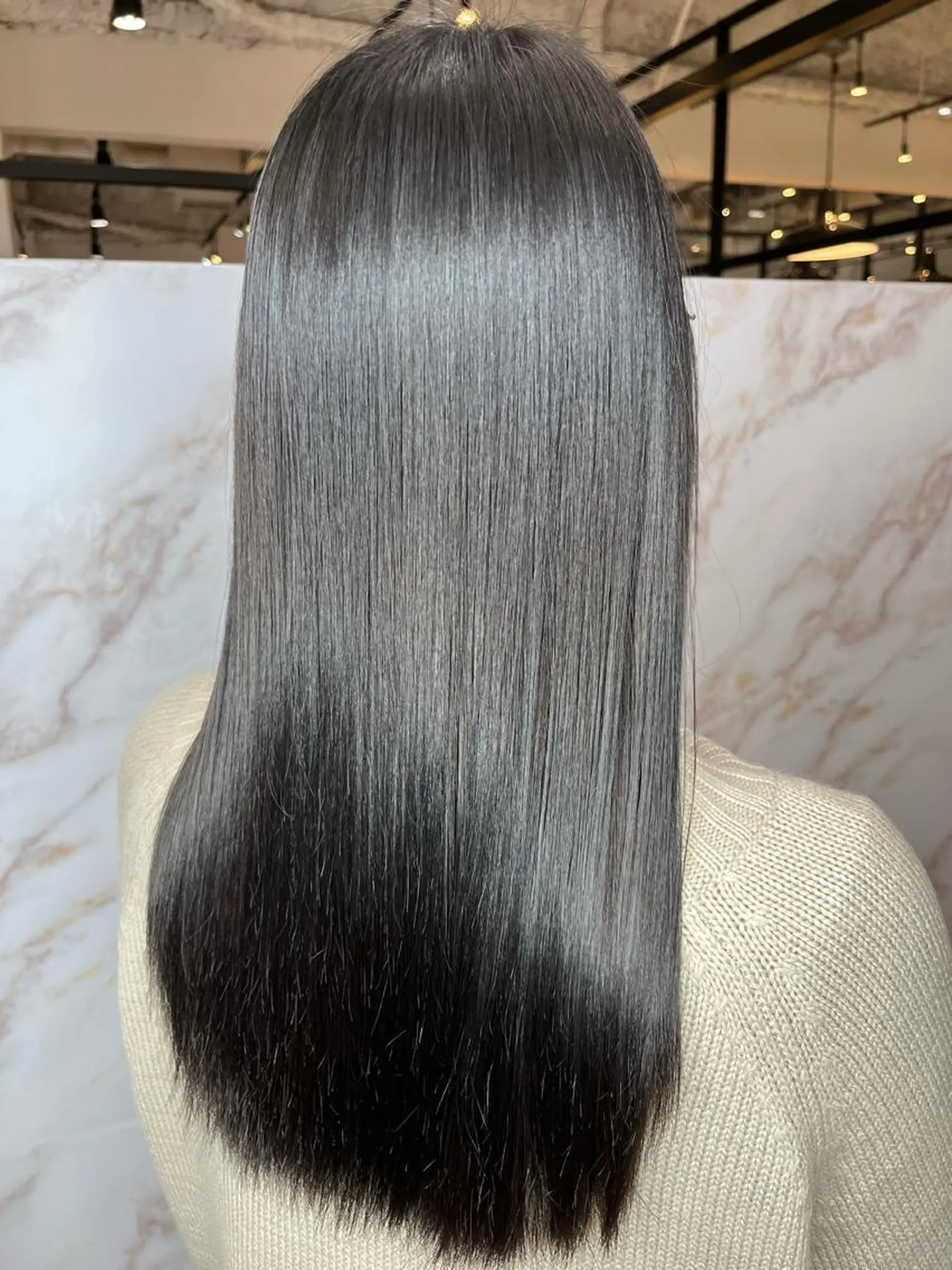 セミロング 縮毛矯正 髪質改善IENA店長 小泉拓のヘアスタイル
