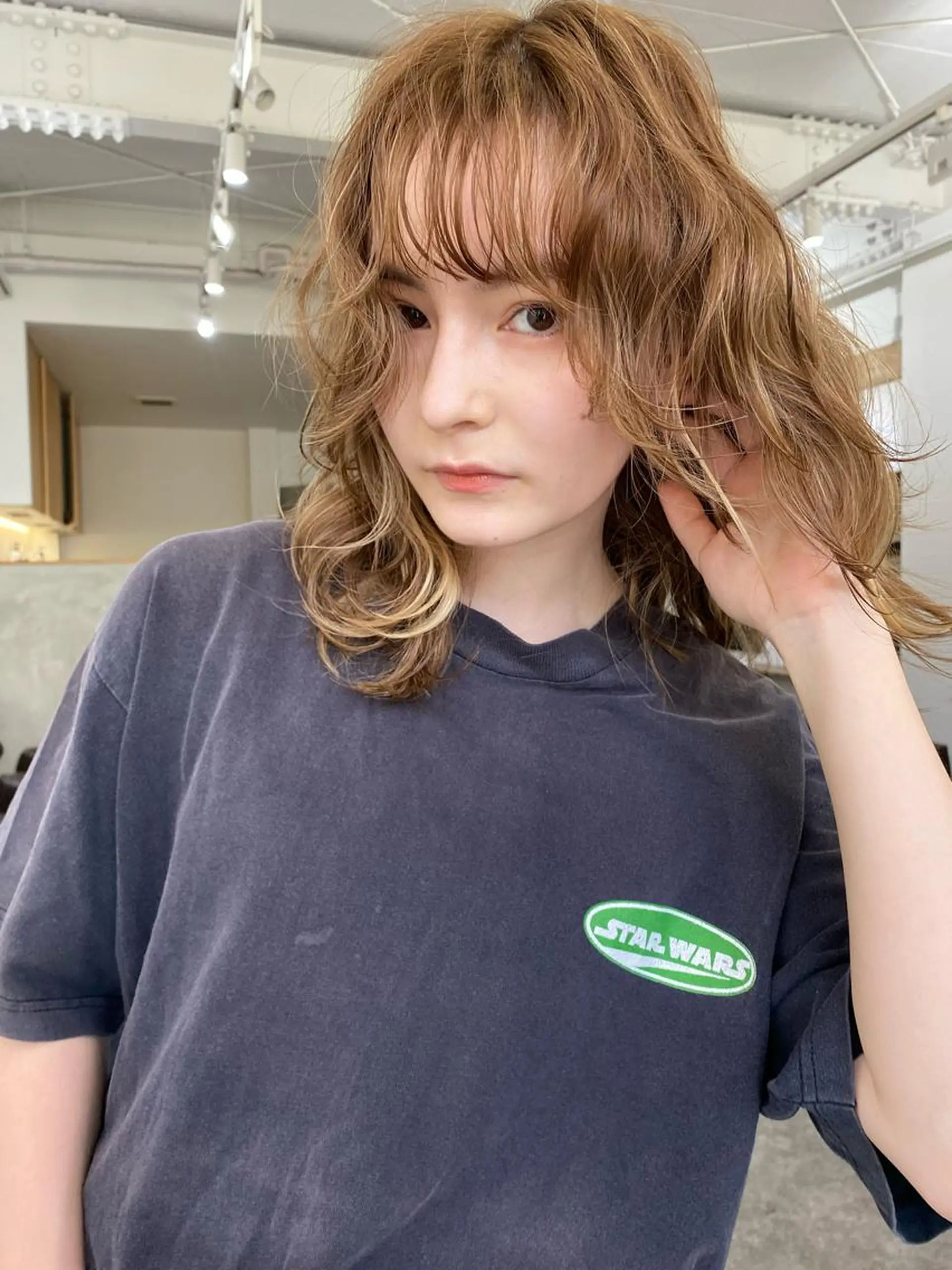 ミディアム カラー ベージュカラー ブリーチ ブラウンカラー ブラウンベージュ ハイライトカラー ヘアカラー 森貴裕/ベージュ/ パーマ/オリーブのヘアスタイル