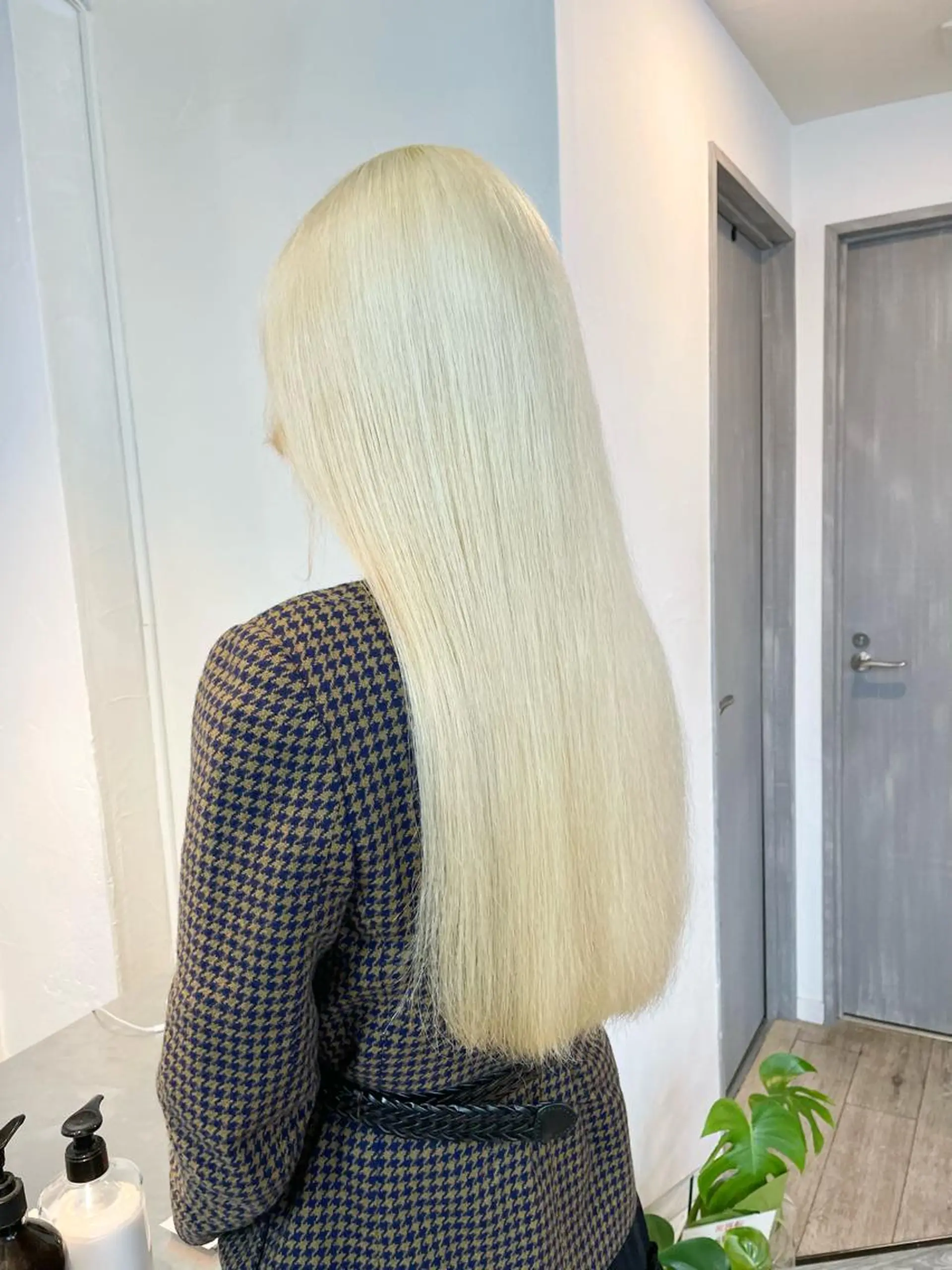 ロング カラー ヘアカラー トリートメント ヘアセット meme原宿所属・ブロンド・ハイトーン ／遠藤将太のヘアスタイル