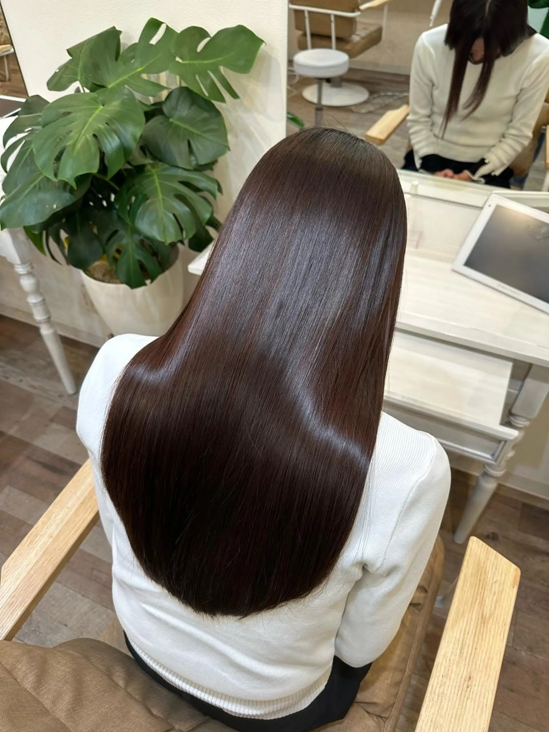 ロング 髪質改善 艶髪とアイラッシュ ❤️関根悠のヘアスタイル