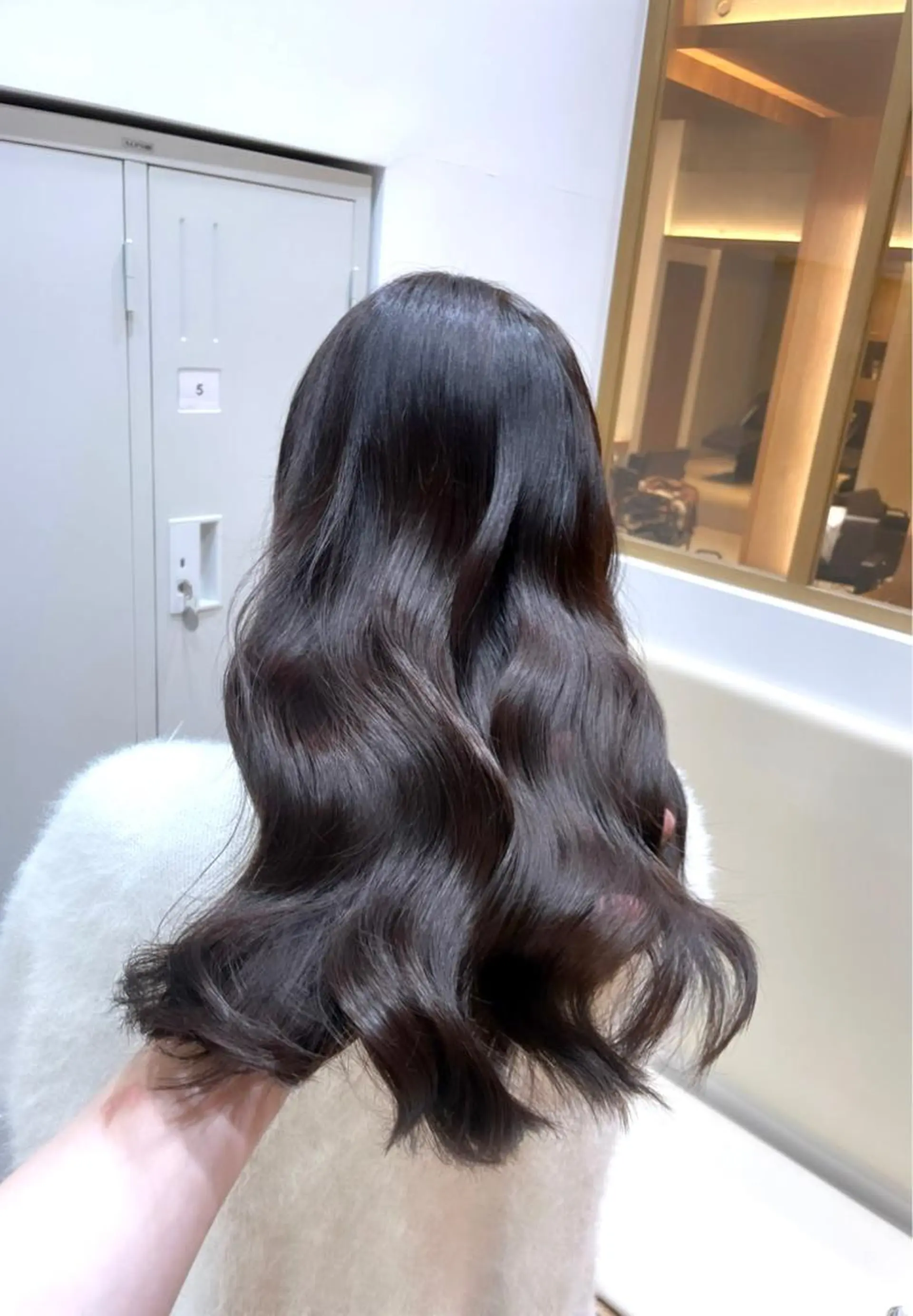 ミディアム カラー カット ヘアカラー トリートメント 湯田 竜也のヘアスタイル