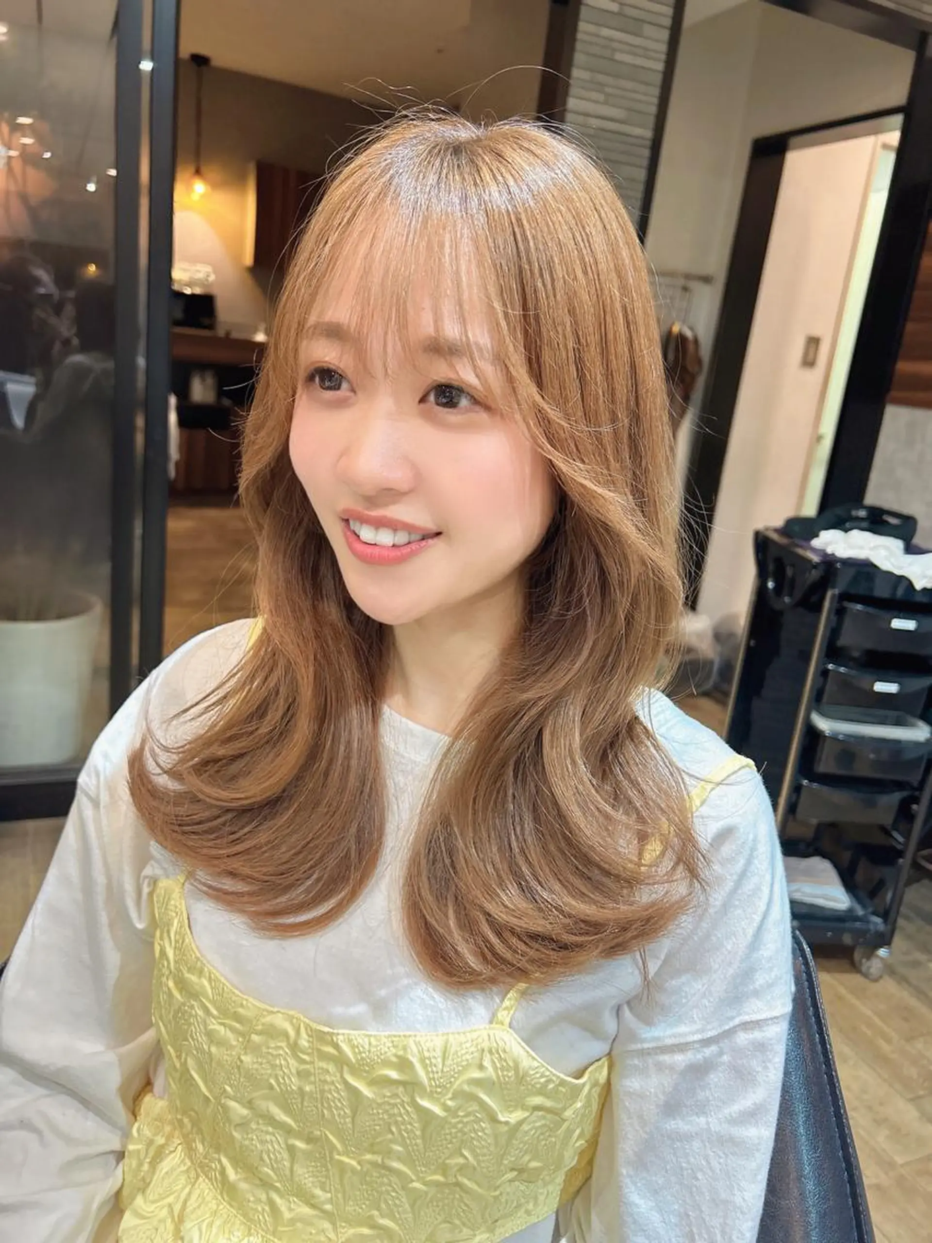 セミロング カット ヘアカラー トリートメント enu所属・enu梅田 韓国ヘア ゆりのヘアスタイル