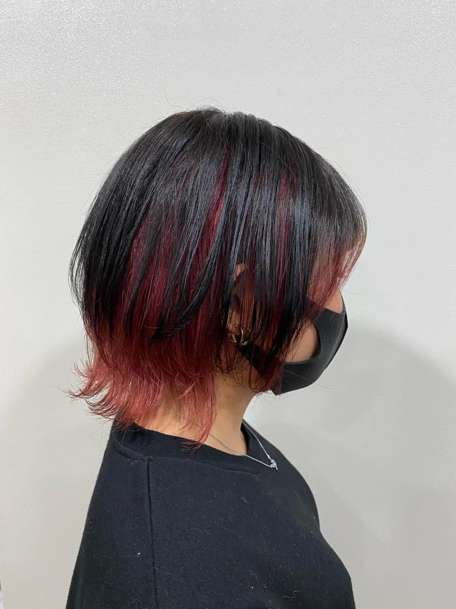 ショート カラー ヘアアレンジ ブリーチ ダブルカラー インナーカラー ウルフカット Ami アミのヘアスタイル