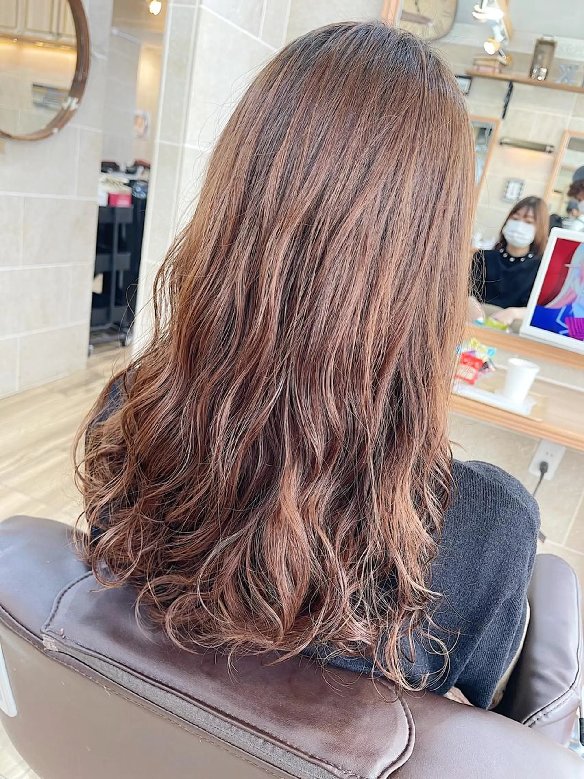 ロング パーマ トリートメント 平田 たかしのヘアスタイル