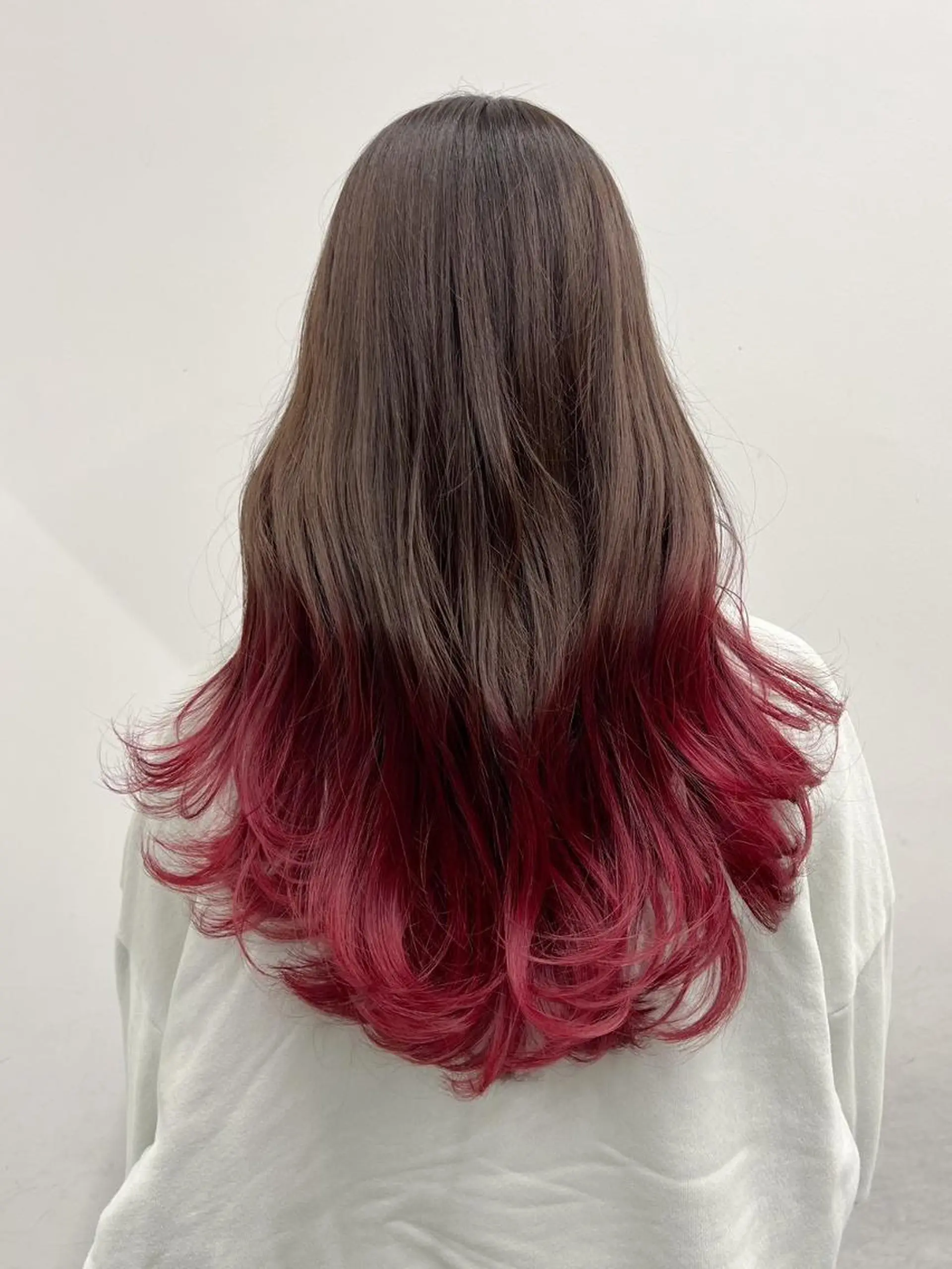 ロング カラー アディクシーカラー アッシュ ブルーカラー ダークアッシュ グレージュ 【公式】amble luxe池袋東口♻️のヘアスタイル