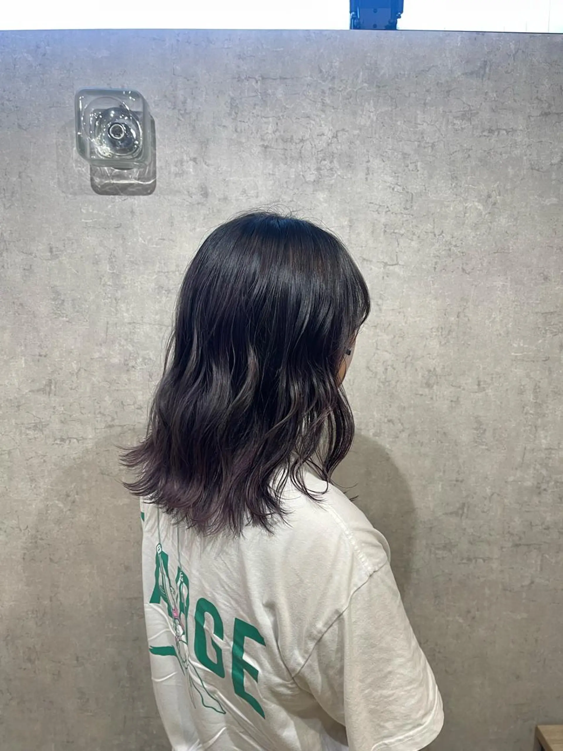 セミロング カラー 佐々木  まゆかのヘアスタイル
