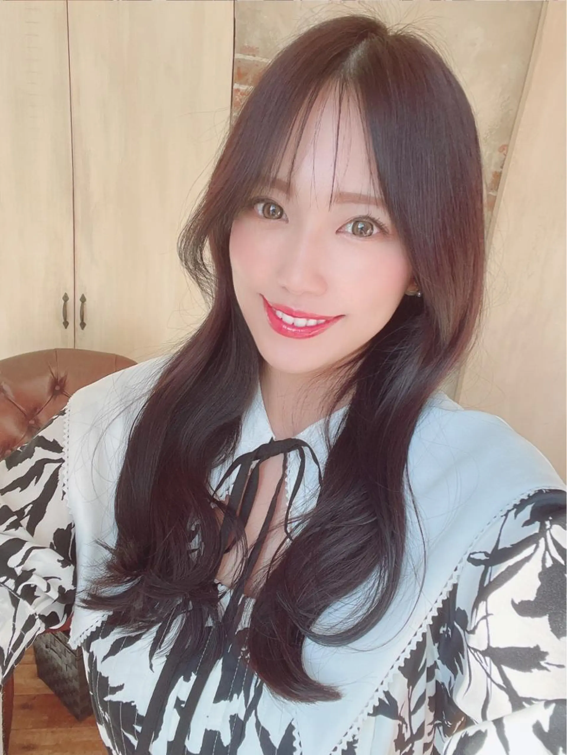 セミロング くびれヘア 髪質改善 縮毛矯正 カット ヘアカラー トリートメント 古川新太郎 くびれヘア小顔カットのヘアスタイル