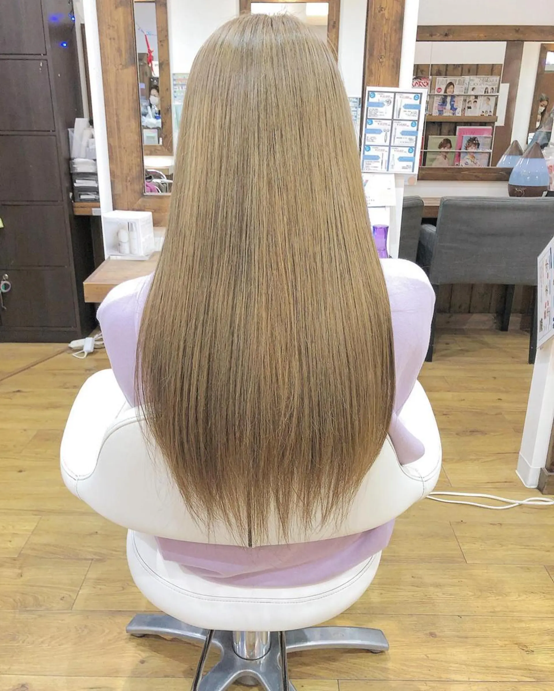 カラー アディクシーカラー アッシュ ブリーチ ダブルカラー グラデーションカラー 🌈ハイトーン/ ワタル🌈のヘアスタイル