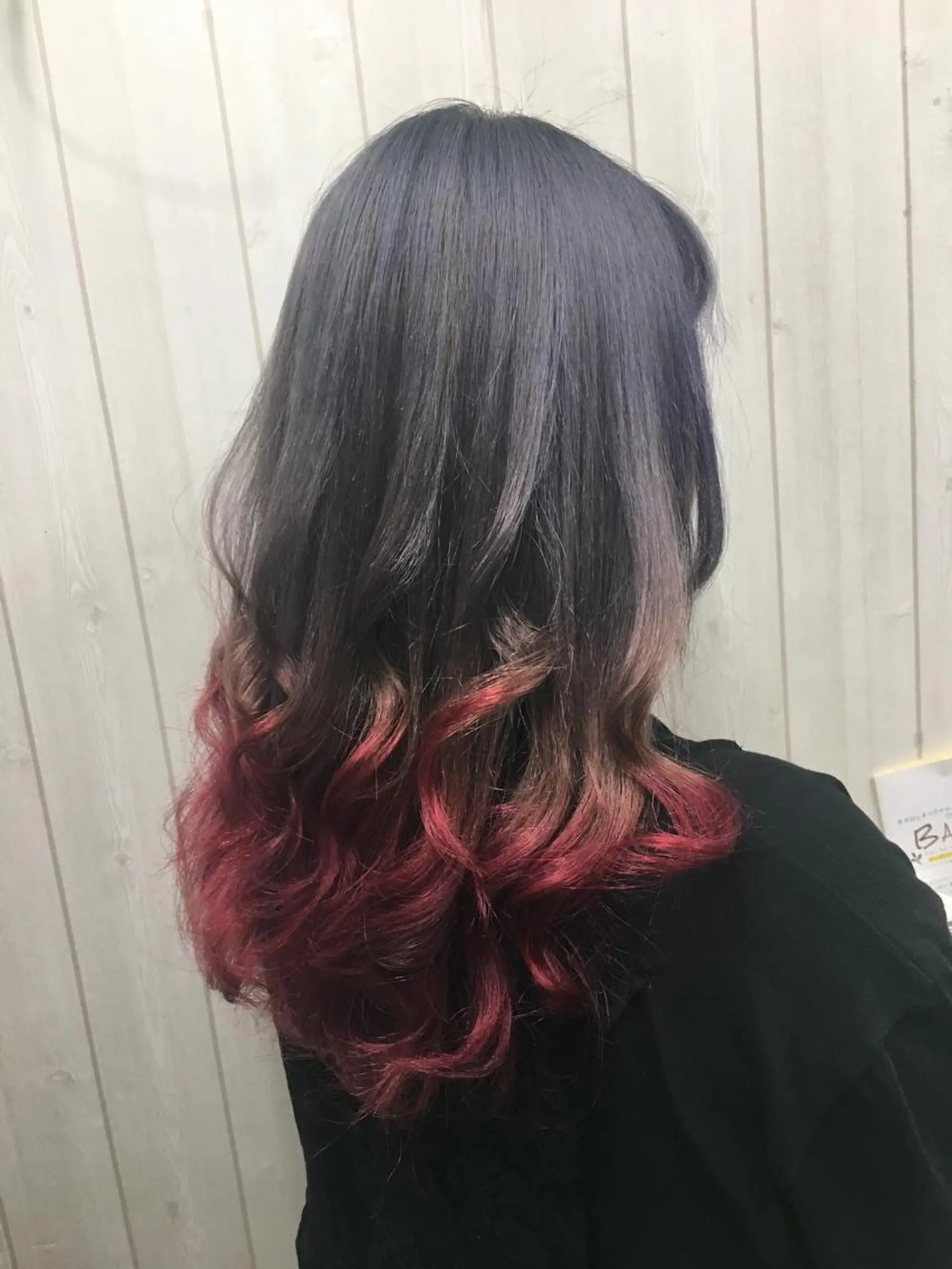 ロング カラー グラデーションカラー カット ヘアカラー Partie （パルティー）のヘアスタイル