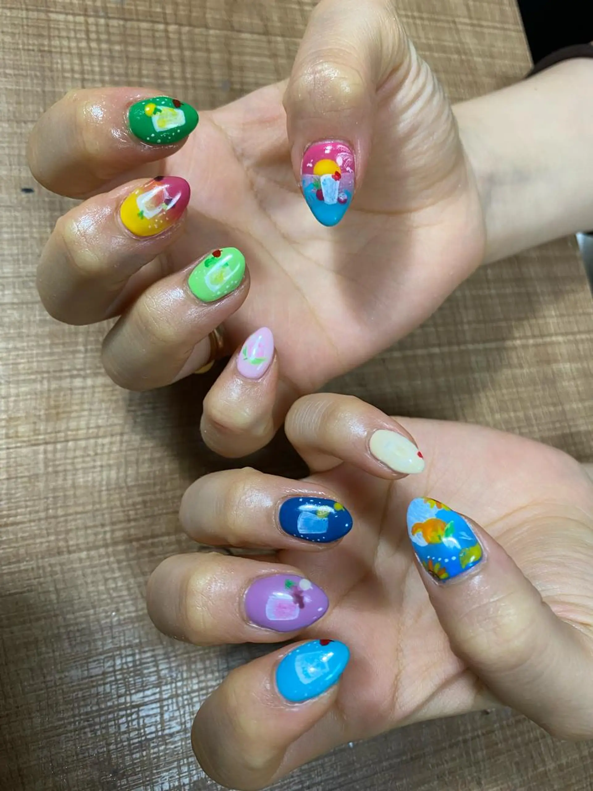 ネイル ハンドネイル ハンドケア 安藤 Charlotteのネイルデザイン