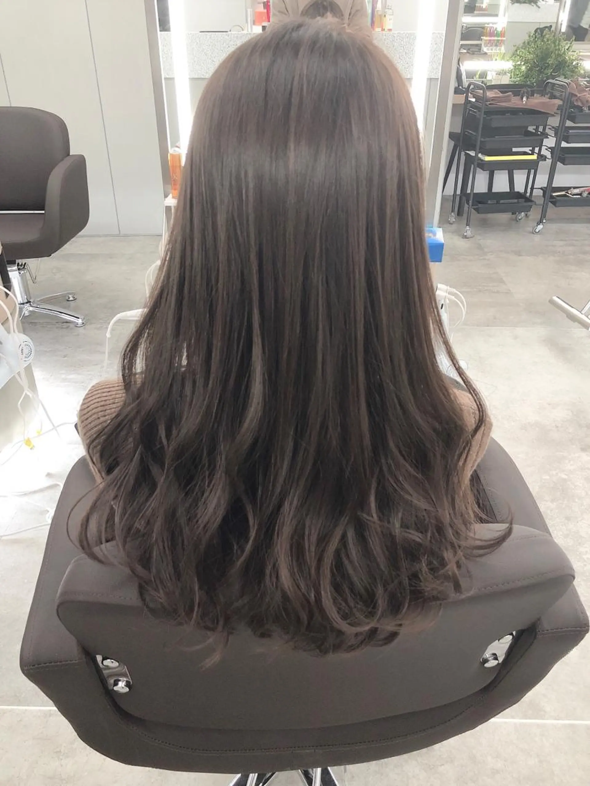 セミロング ケアカラー トリートメント 【愛され小顔カット】 YOSHIKIヘアのヘアスタイル