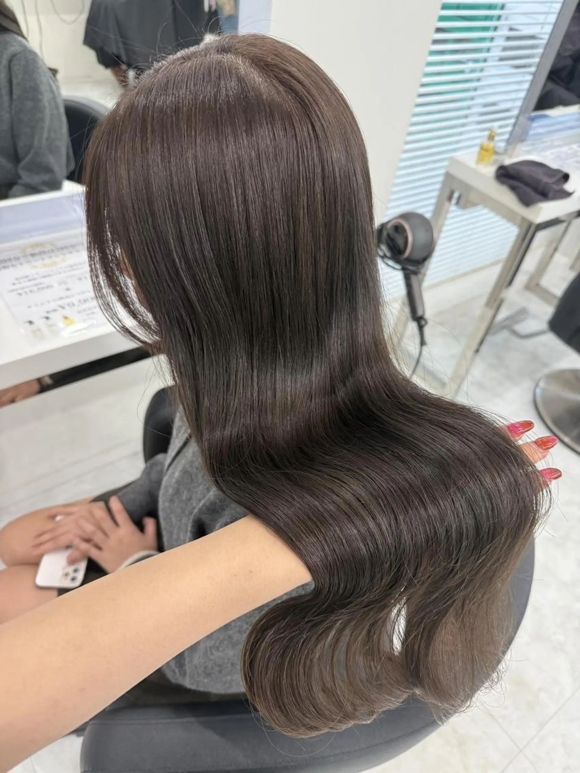 カラー 暗め透明感カラー🤍 トレンドスタイル🤍のヘアスタイル