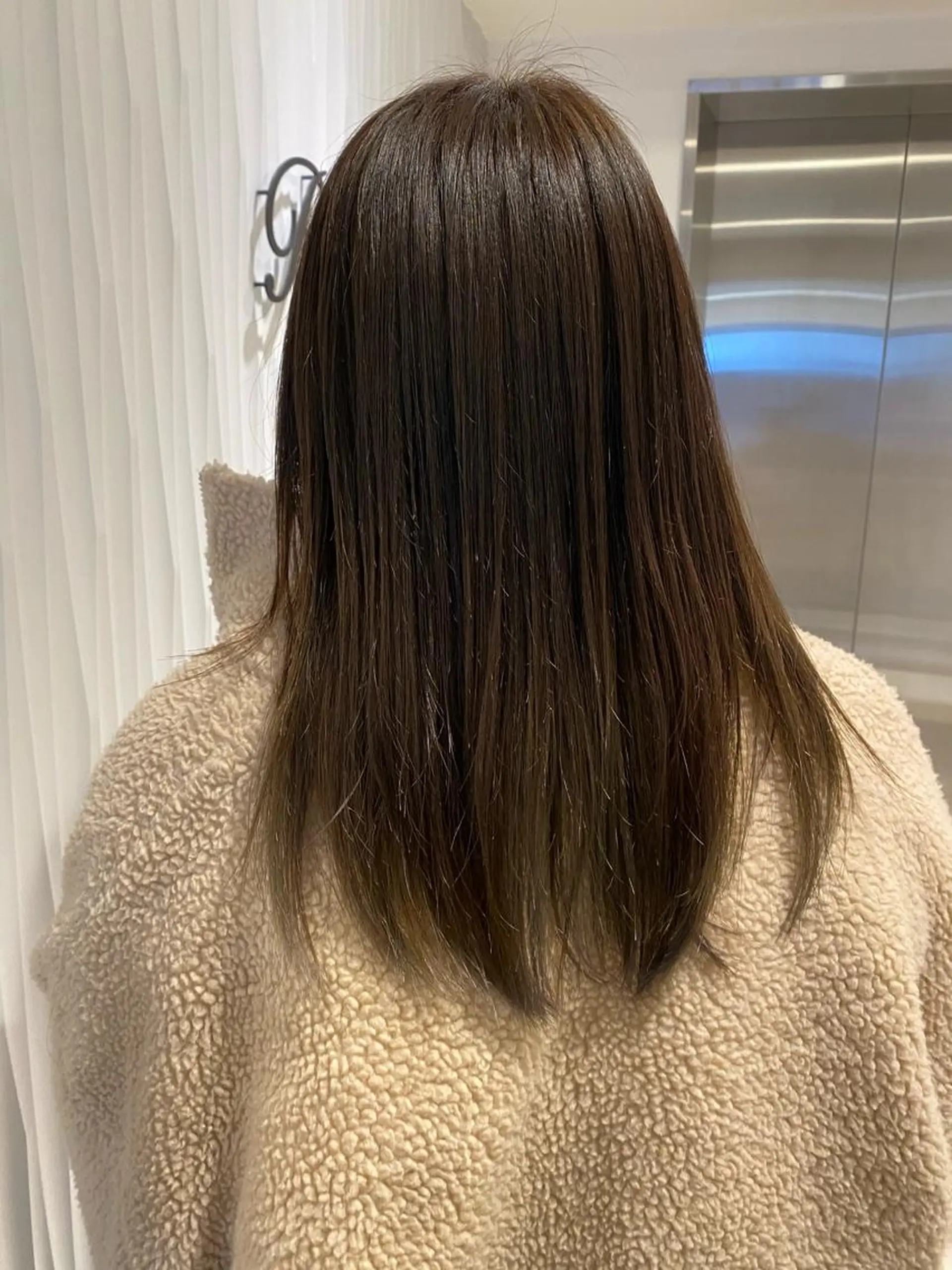 セミロング カラー カット ヘアカラー トリートメント 大倉 未波のヘアスタイル