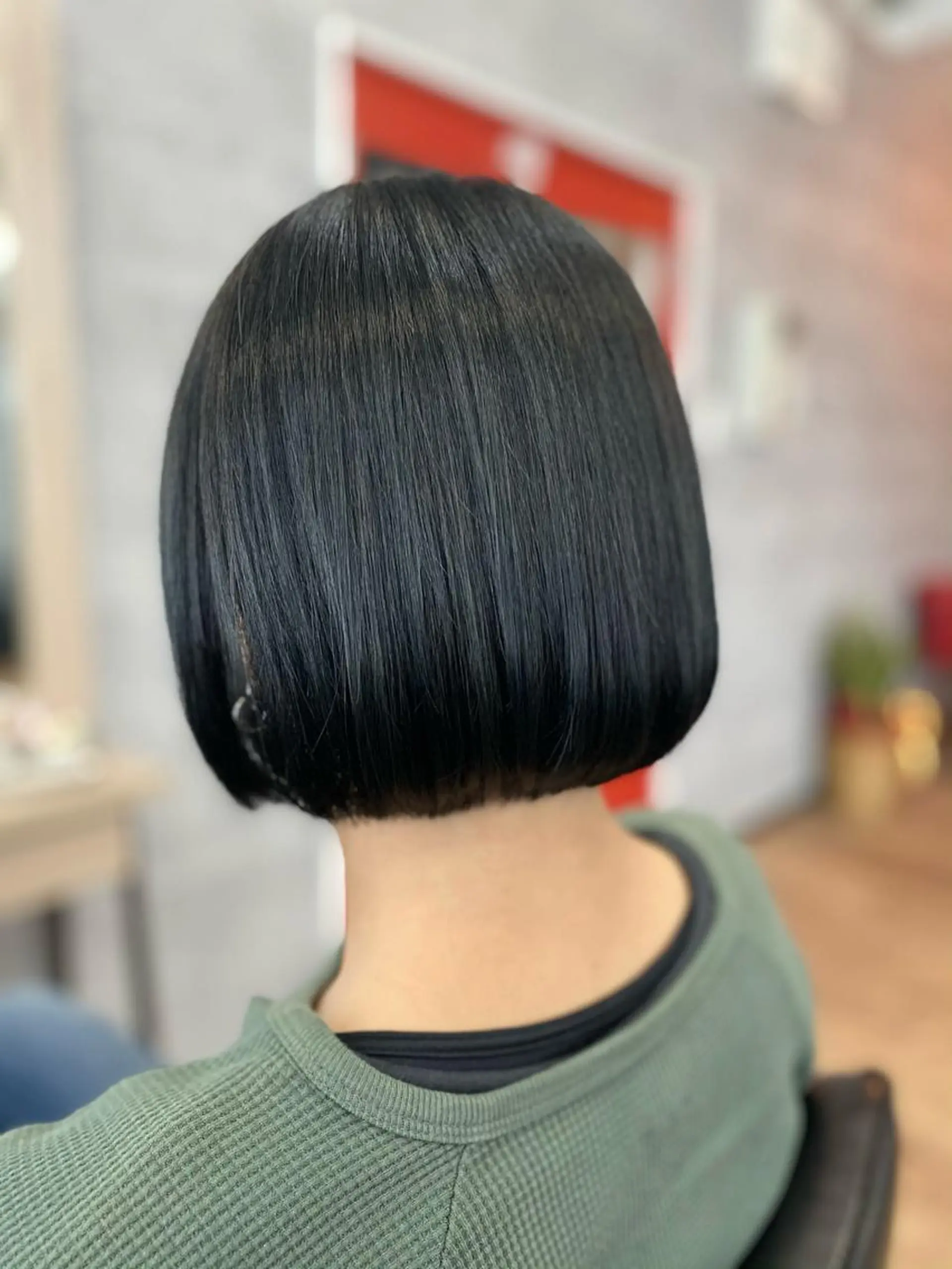 ミディアム ボブ _White所属・ＳＨＩ ＺＵのヘアスタイル