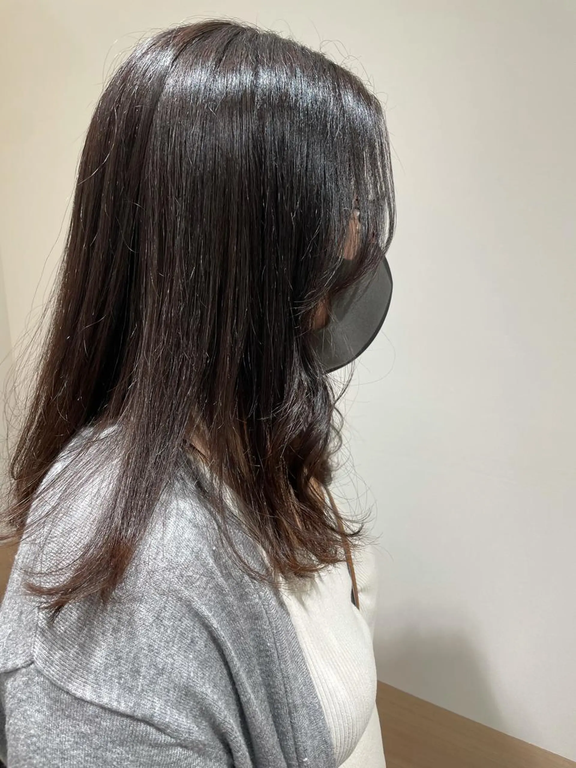 セミロング カラー ブラウンカラー ケアカラー ピンクカラー ピンクブラウン 外ハネヘア カット ヘアカラー GO TODAY SHAiRE SALON所属・天野 瑠真のヘアスタイル