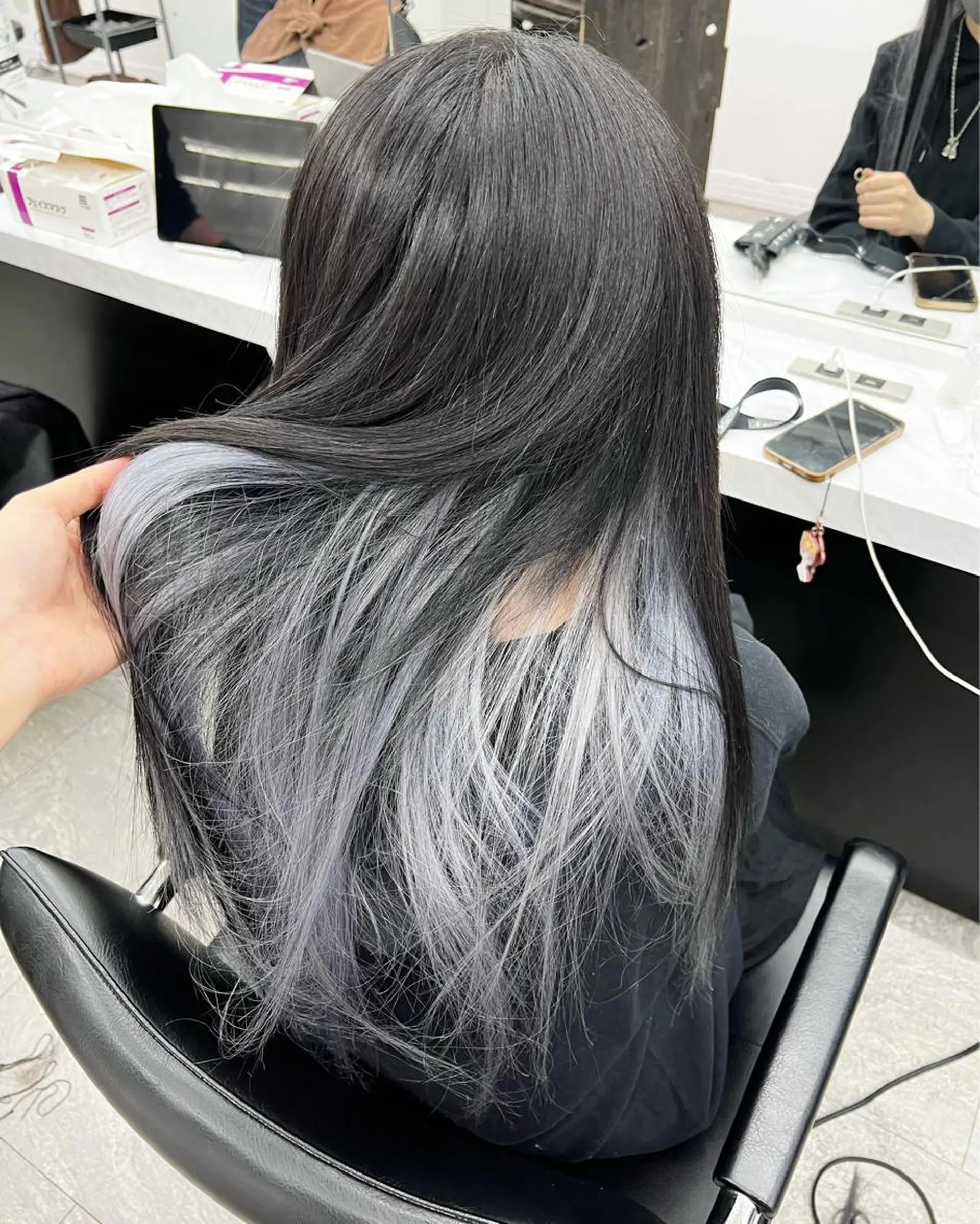 ロング カラー ヘアアレンジ プルエクステ エクステ カット ヘアカラー エクステ 韓国🤍ワンホンヘア みかん🇨🇳のヘアスタイル