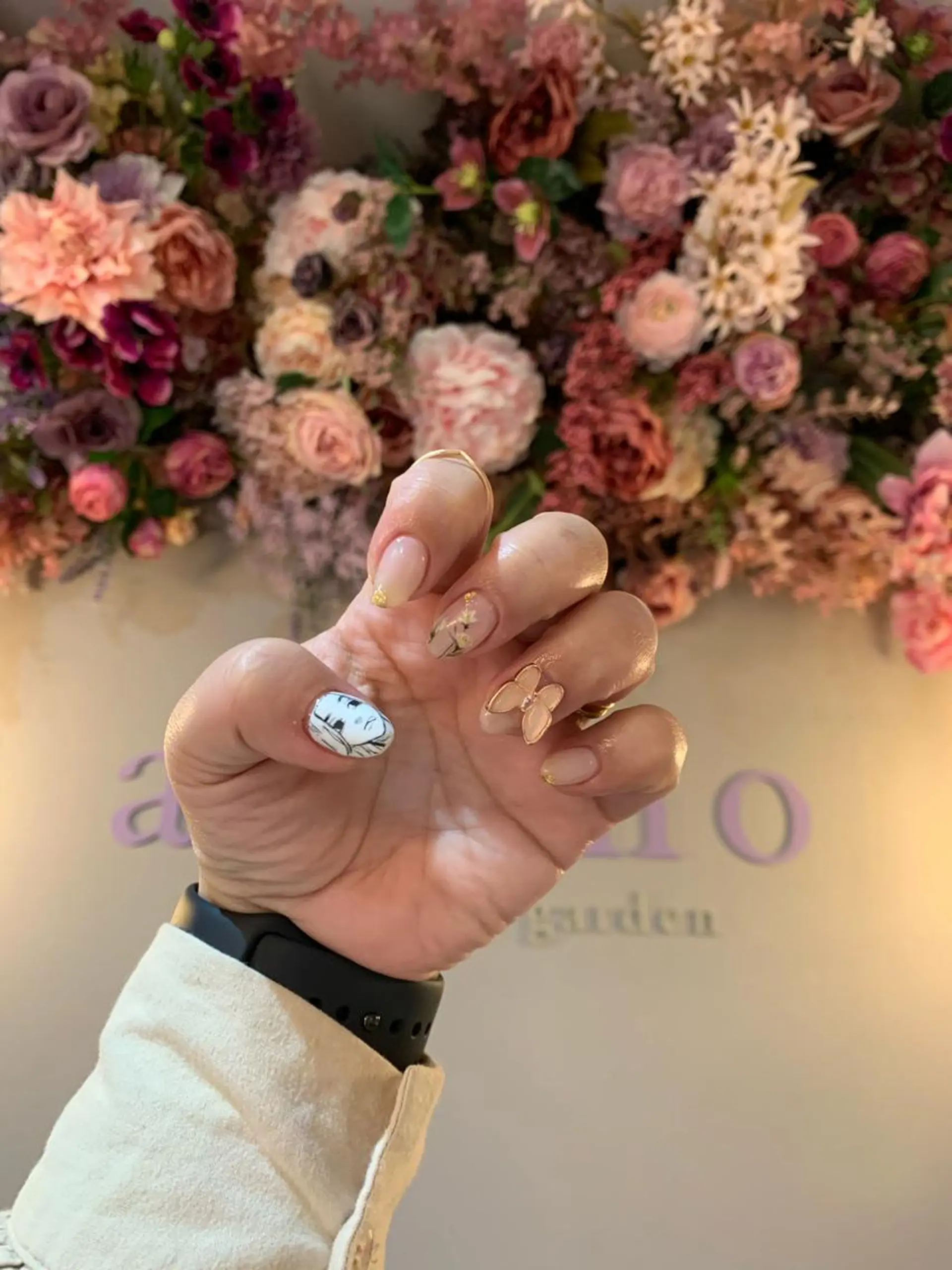 ネイル ハンドネイル nail atelier new moon所属・森 貴子のネイルデザイン