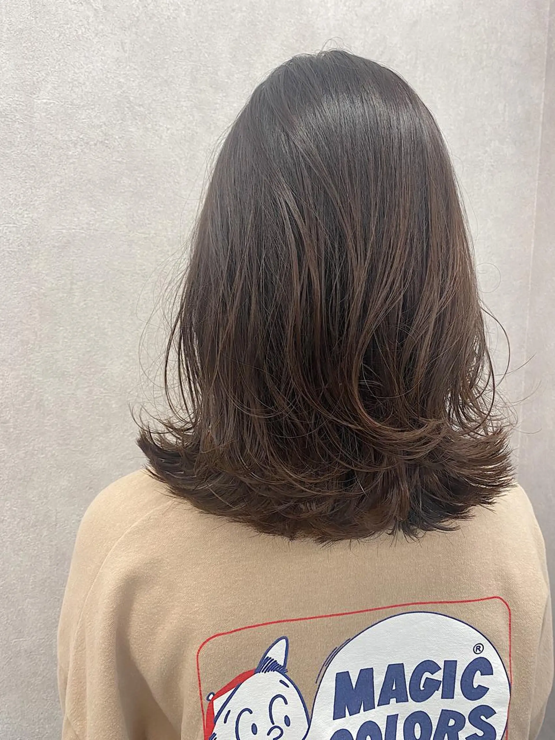 ミディアム カラー ヘアアレンジ ミディアムレイヤー アディクシーカラー イルミナカラー レイヤーカット トリートメント カット ヘアカラー トリートメント Kawaguchi Arisaのヘアスタイル