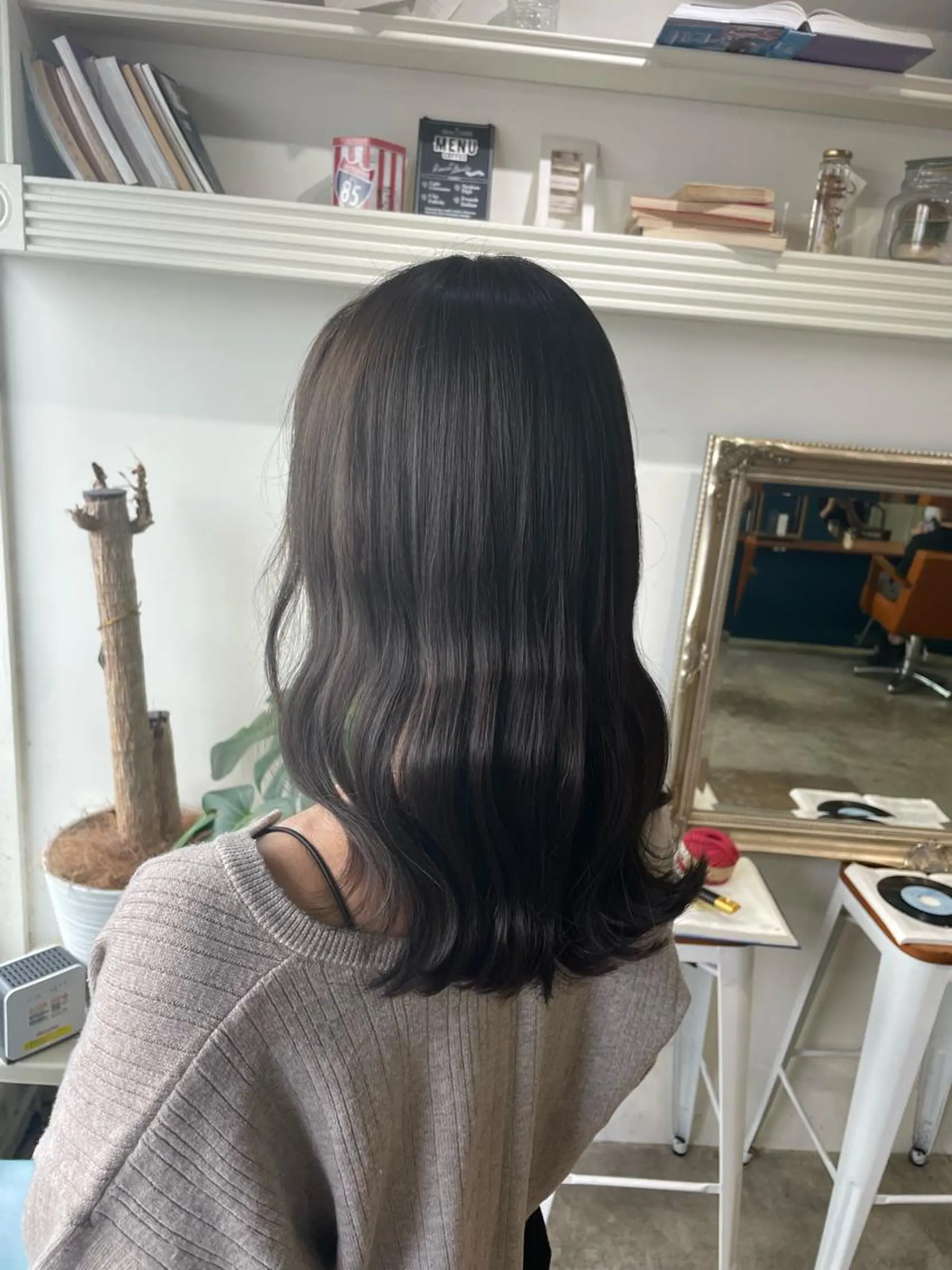 ミディアム カラー ヘアアレンジ グレージュ オリーブグレージュ オリーブグレー ヘアカラー トリートメント ヘアセット ☀️カトウ ケイゴ☀️のヘアスタイル