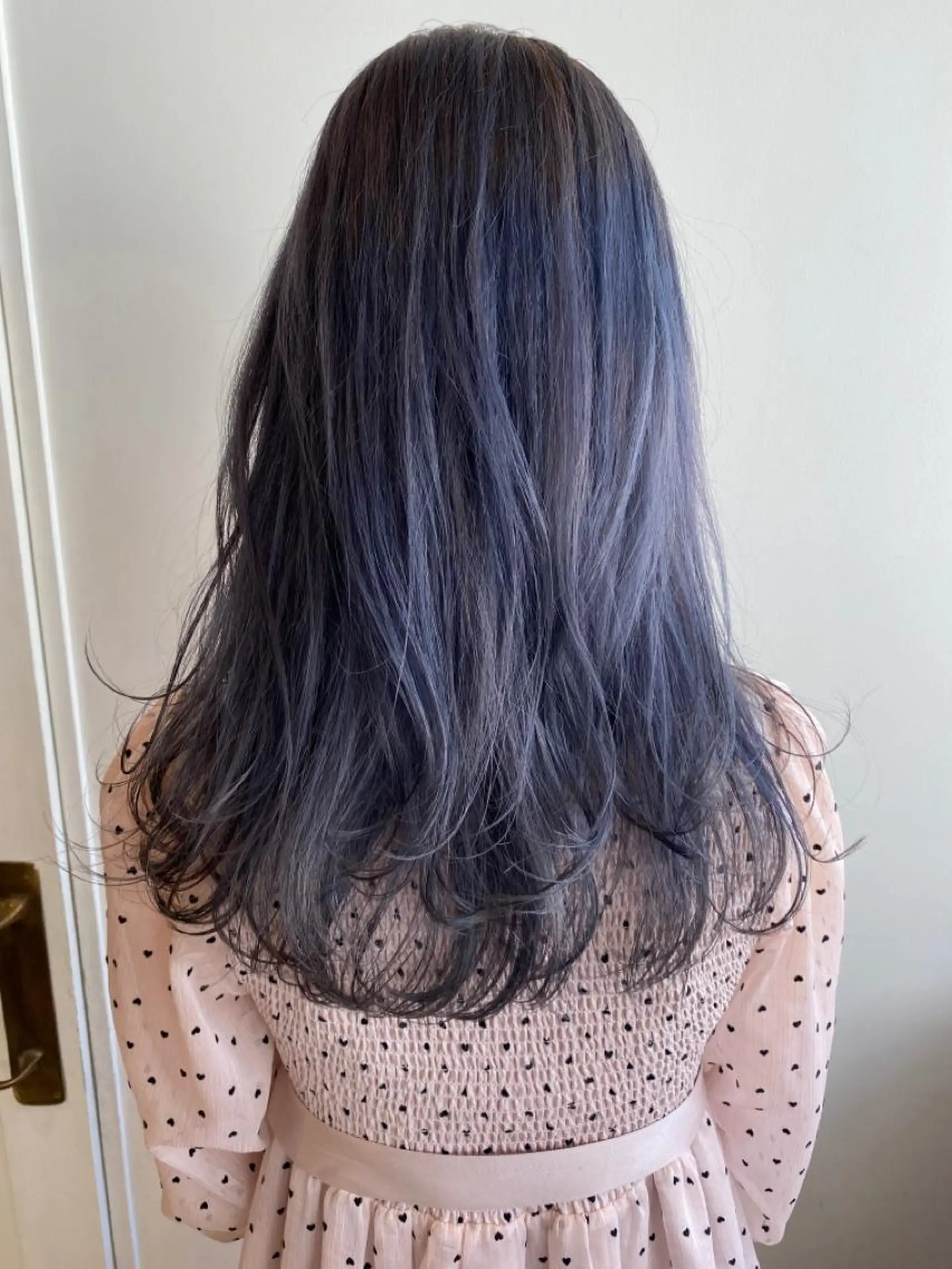 ロング カラー salowin渋谷kitaya park前所属・RIKA韓国ヘア/く びれヘア/上品カラーのヘアスタイル