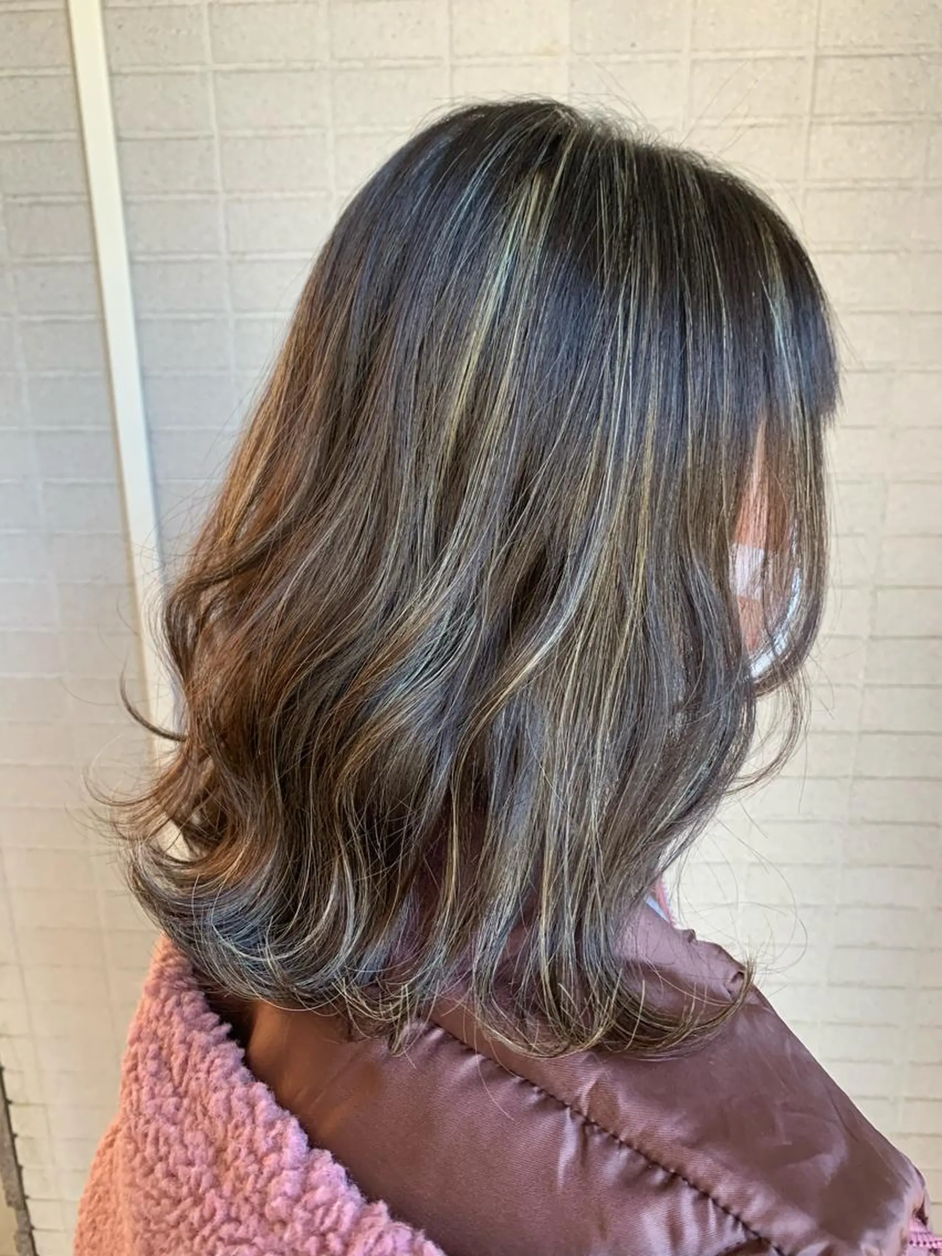 セミロング カラー ヘアカラー トリートメント ヘアケア・頭皮ケア デザインカラー/中田のヘアスタイル