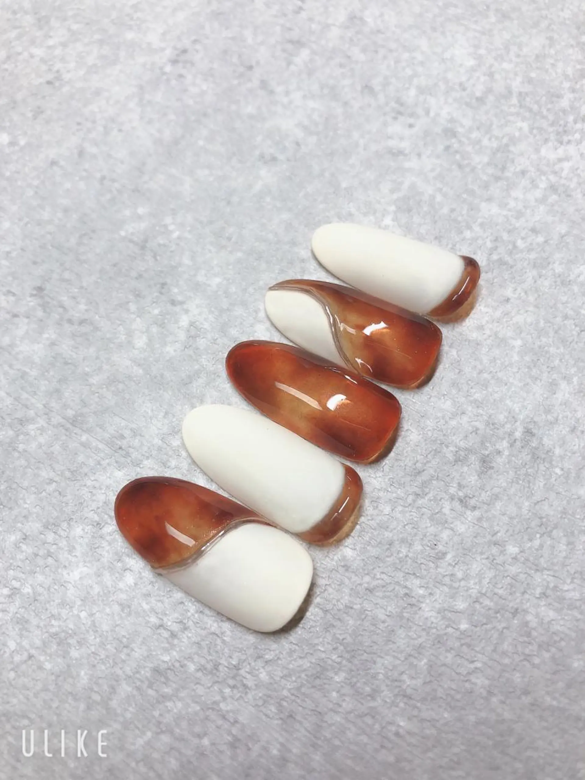 ネイル アートネイル べっ甲ネイル フレンチネイル ジェルネイル グラデーション Nail room Bimano所属・Bimano seica♡+°のネイルデザイン