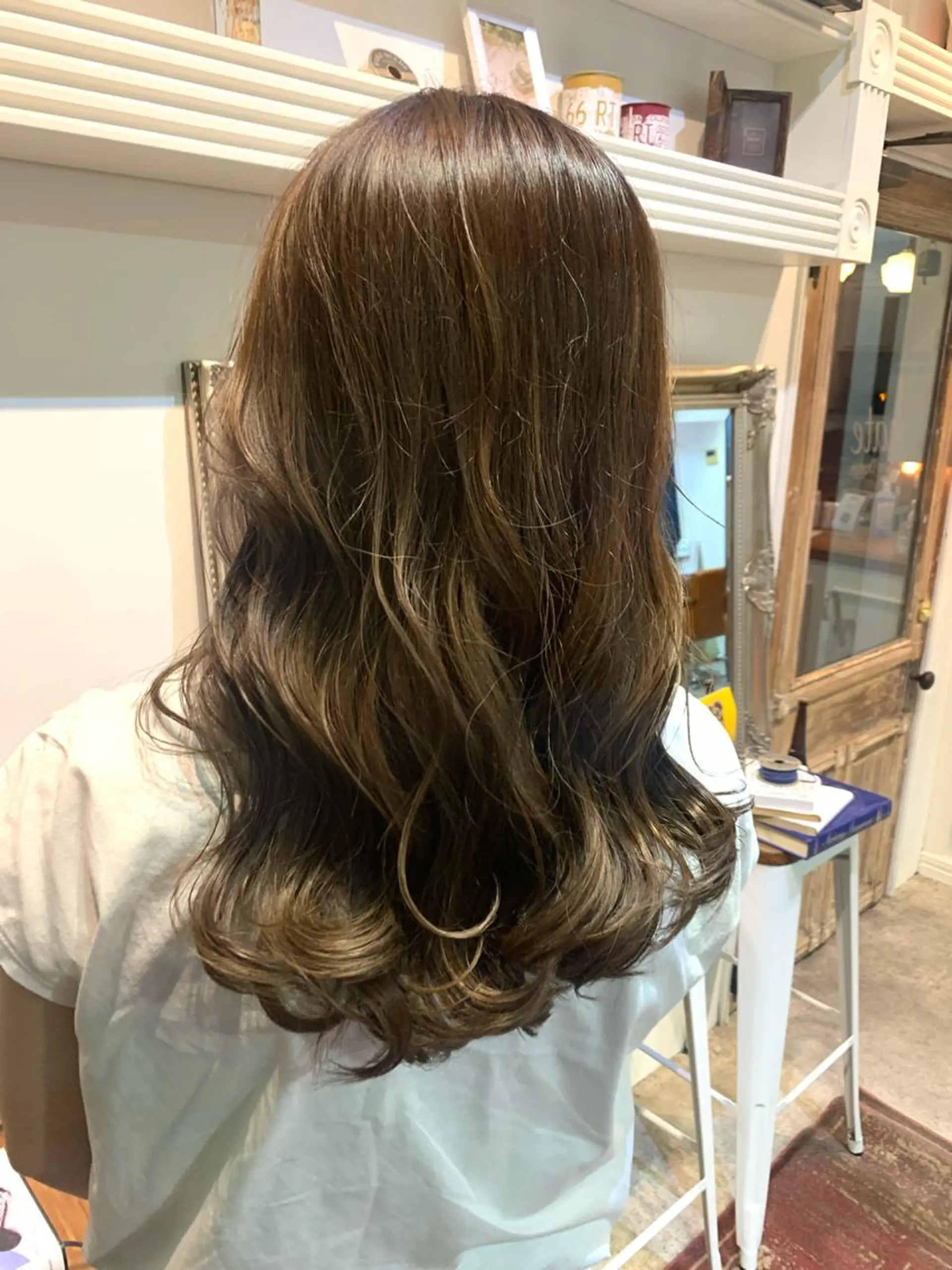 セミロング ヘアカラー トリートメント ヘッドスパ ヘアセット 山口 竣也のヘアスタイル