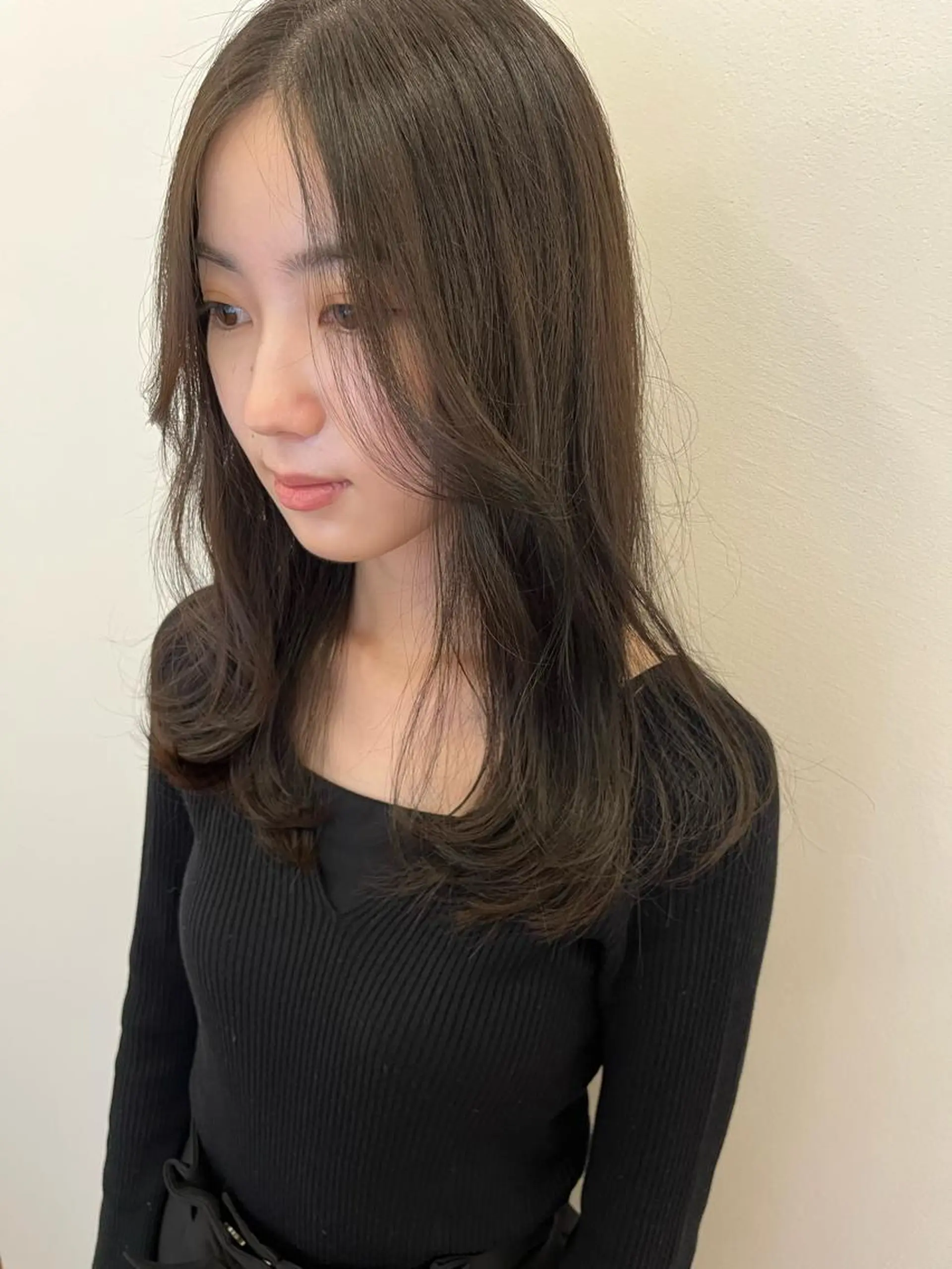 セミロング カラー グレージュ オリーブグレージュ オリーブグレー レイヤーカット 西山 紗耶香🪽 透明感カラー/ボブのヘアスタイル