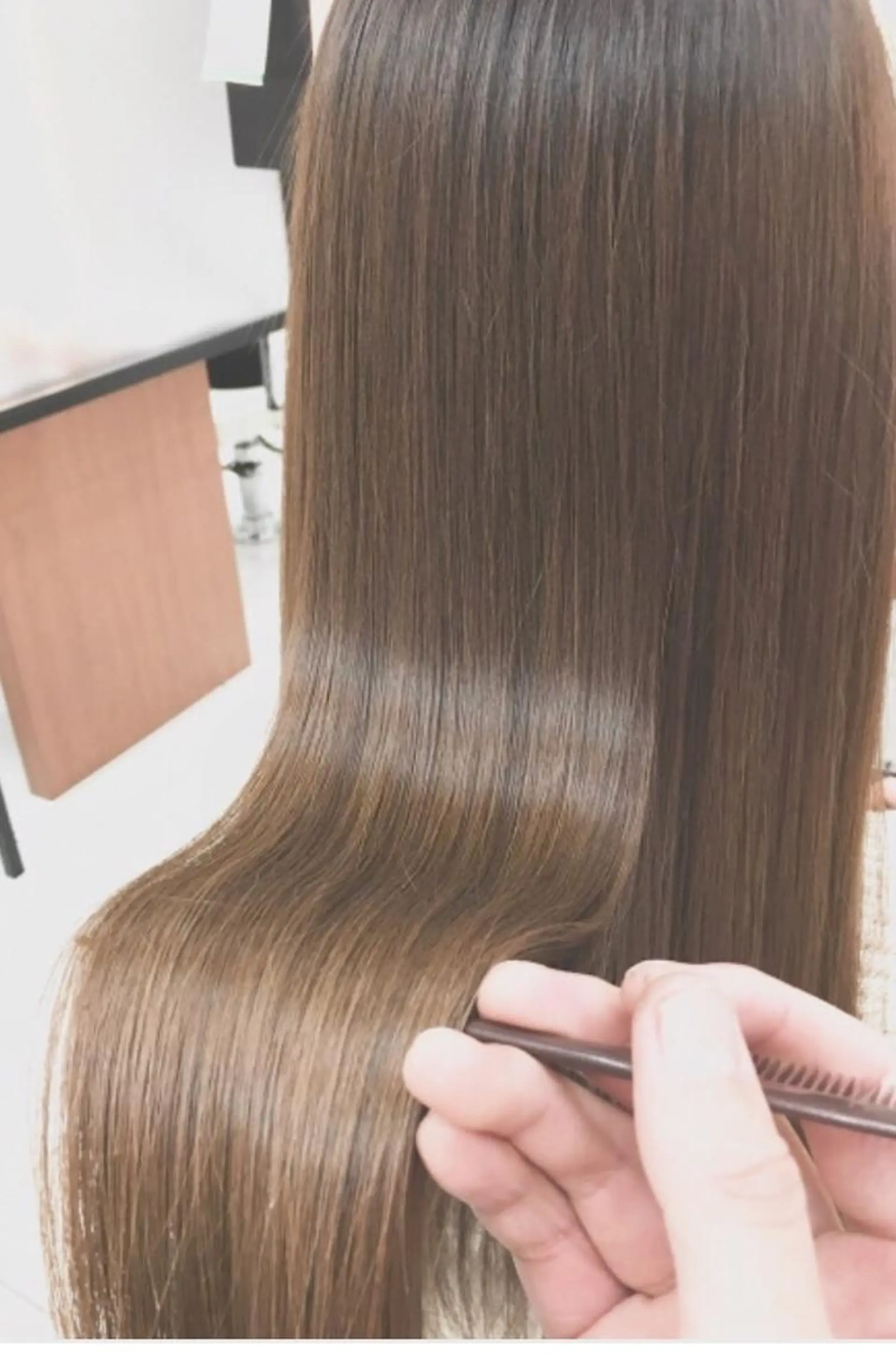 ロング カラー グレージュ 外国人風カラー カット 縮毛矯正 奈良崎 和弘のヘアスタイル