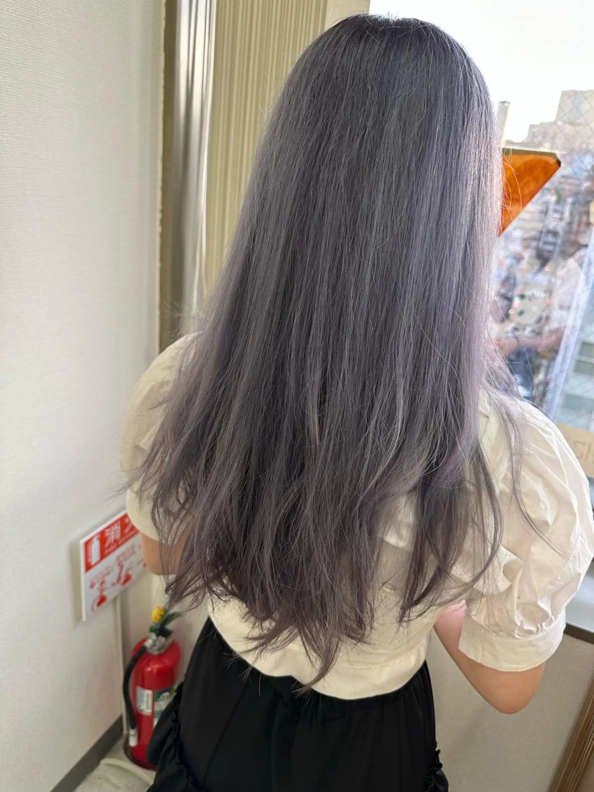 カラー ダブルカラー シルバー 🧸髪質改善ケアカラ ー/アイドル前髪🧸のヘアスタイル