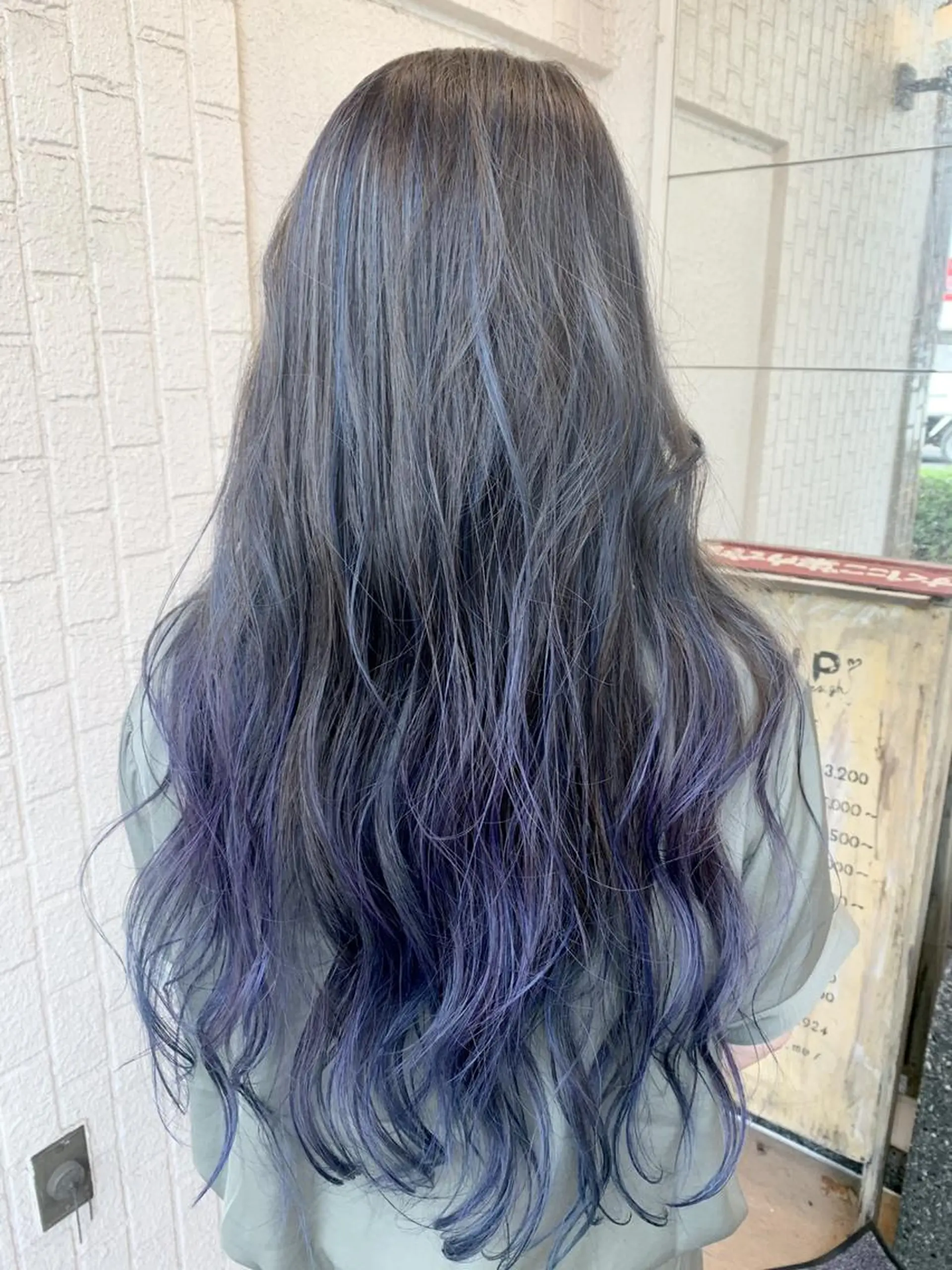 ミディアム パーマ カラー ヘアアレンジ 嶋村夏実🌼レイヤー 🌸白髪ぼかしのヘアスタイル