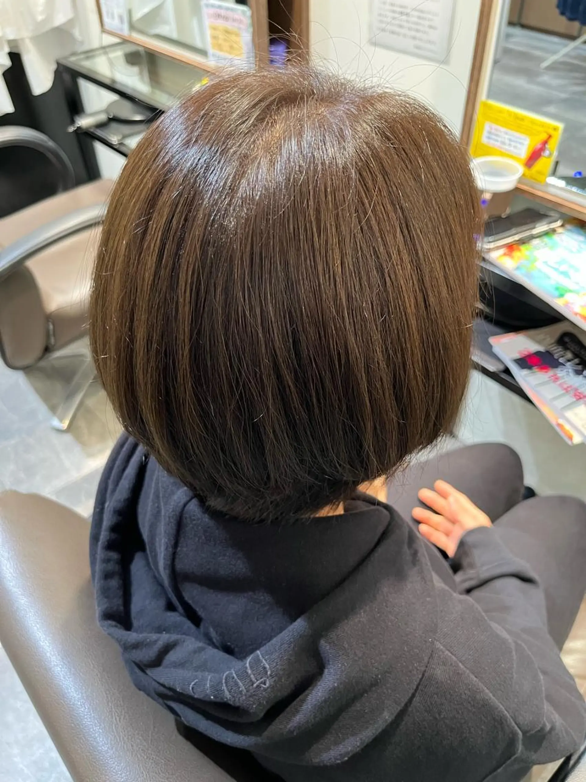 ショート カラー est   gracieux所属・🔥坂本 リョウ🔥のヘアスタイル