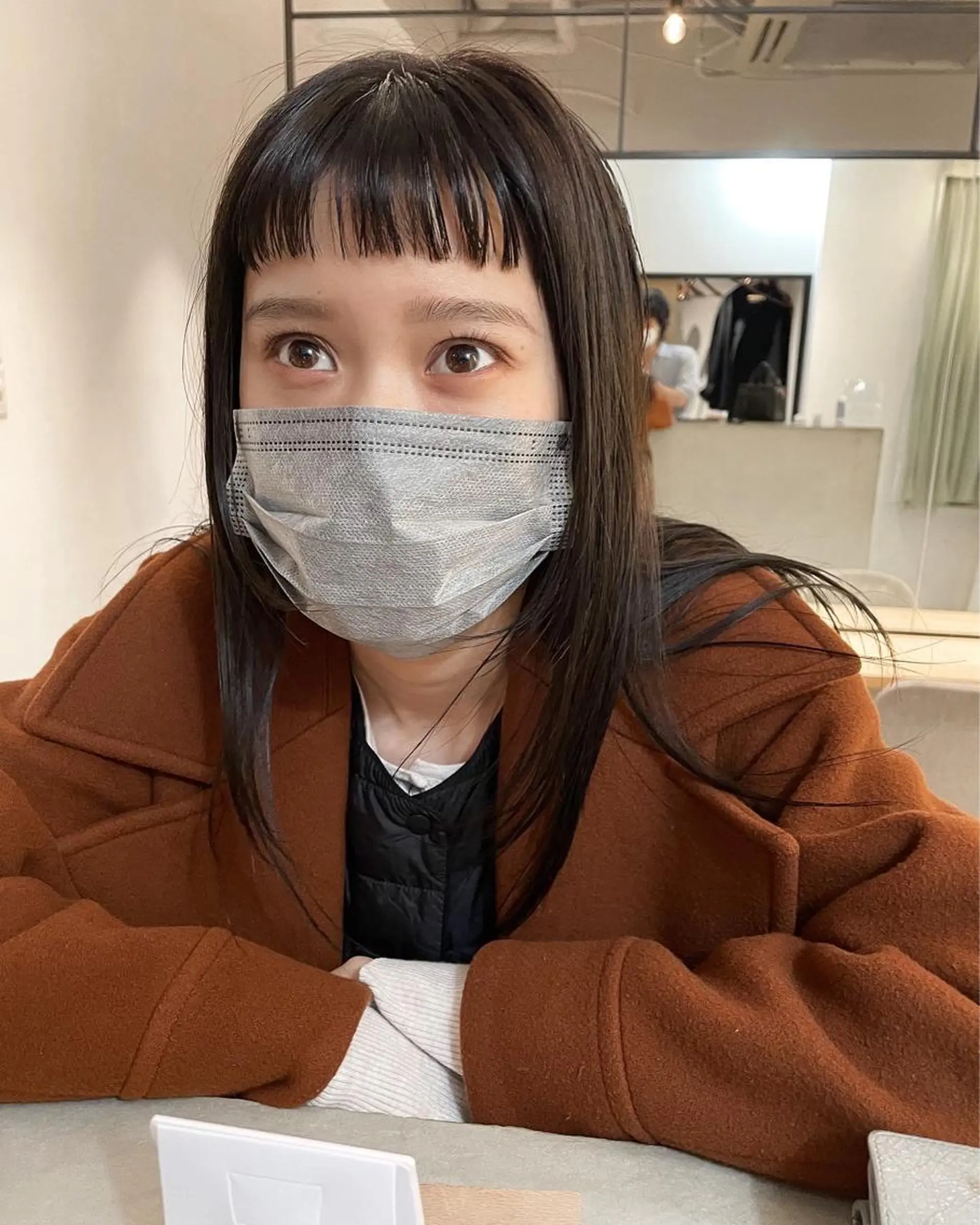 セミロング カラー カット ヘアカラー トリートメント Loom.所属・村上雅人 ナチュラルモードのヘアスタイル