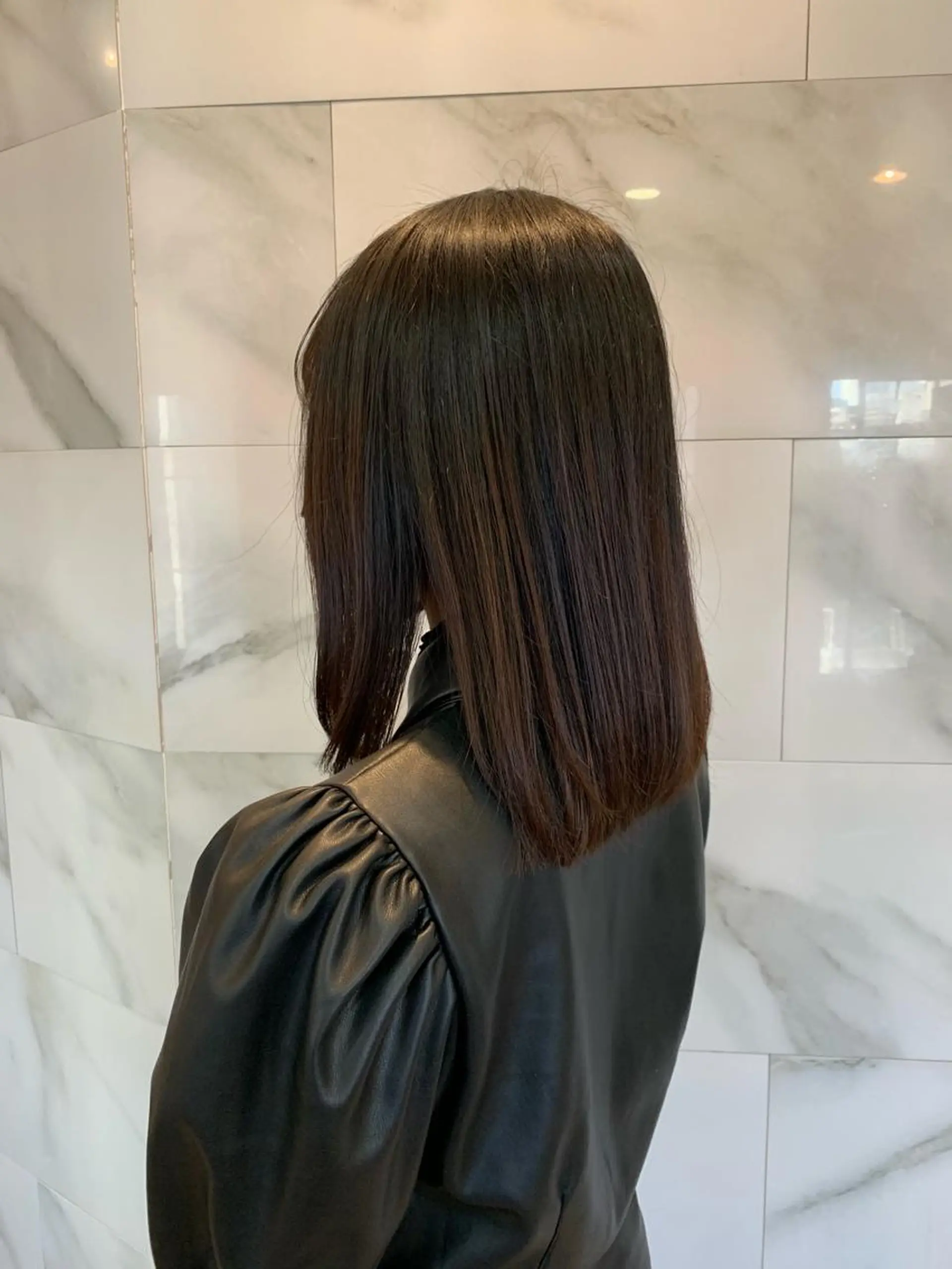 セミロング カット 縮毛矯正 トリートメント ヘッドスパ youres hair WEST所属・ウルトワ髪質改善 ディレクター/熊倉都のヘアスタイル