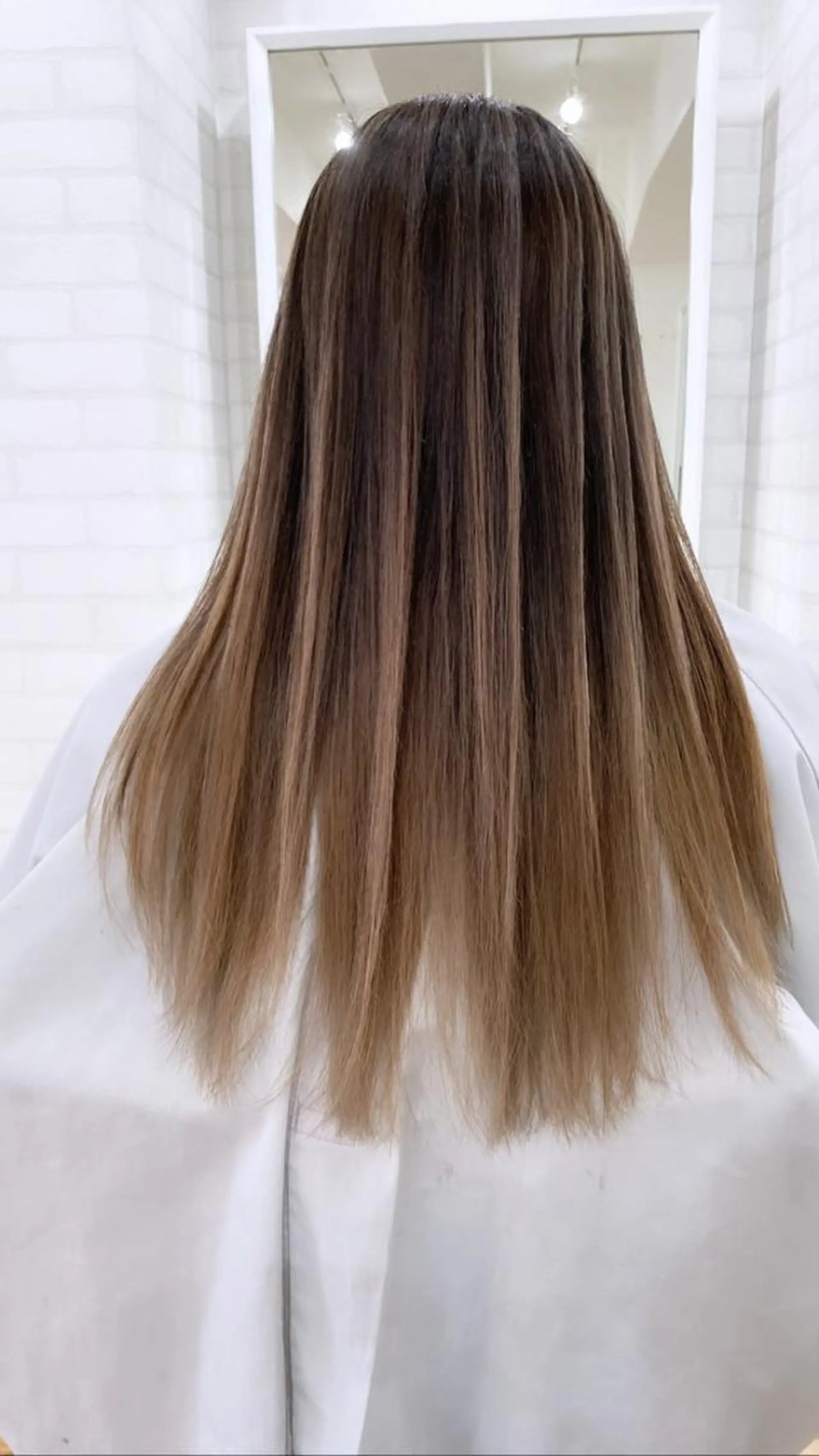 セミロング カラー ヘアアレンジ ヘアカラー トリートメント 久米 治仁のヘアスタイル