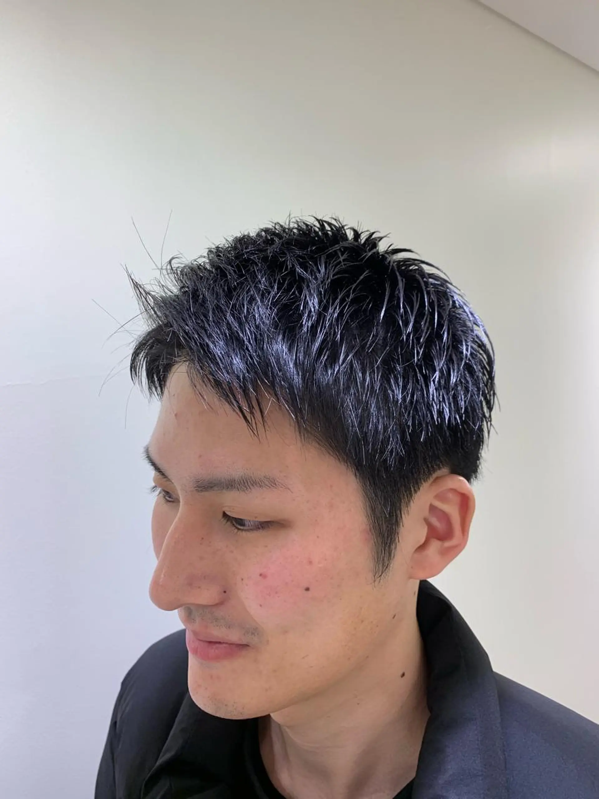 ショート 岡崎 海人のヘアスタイル