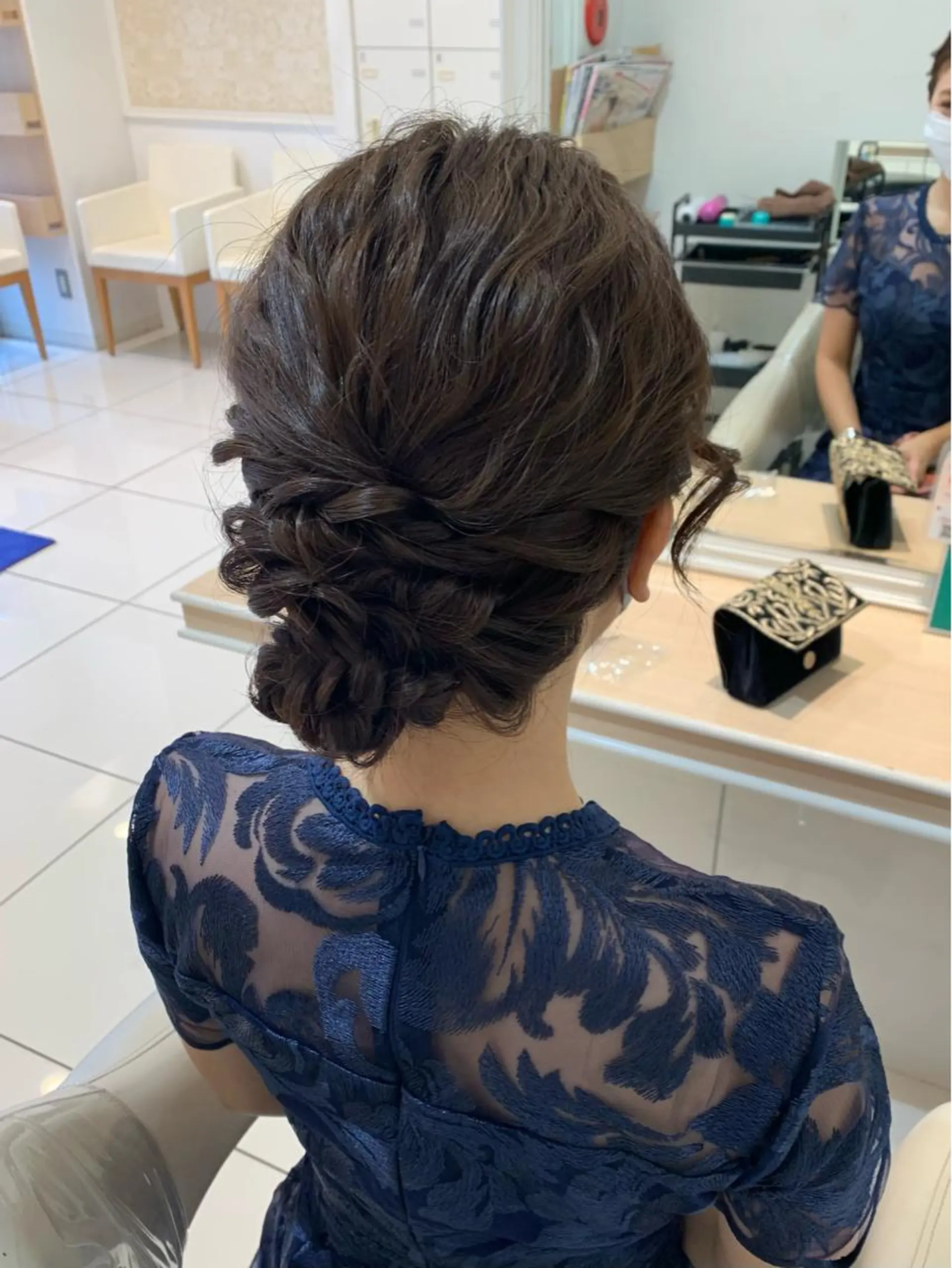 セミロング ヘアアレンジ 宮永 璃沙のヘアスタイル