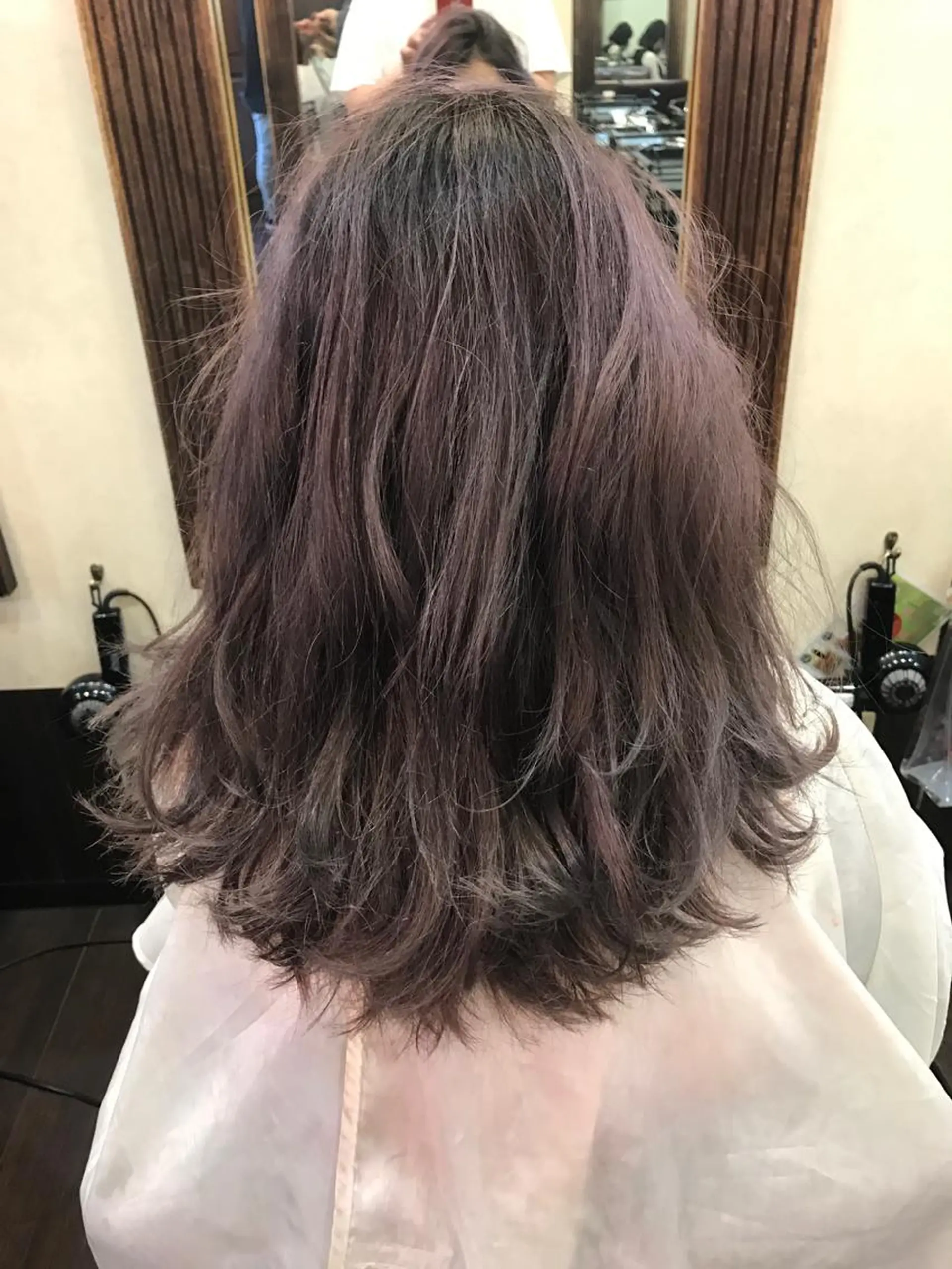 セミロング カラー バイオレットカラー ていねい技術No.1 🌈諏訪 健太のヘアスタイル