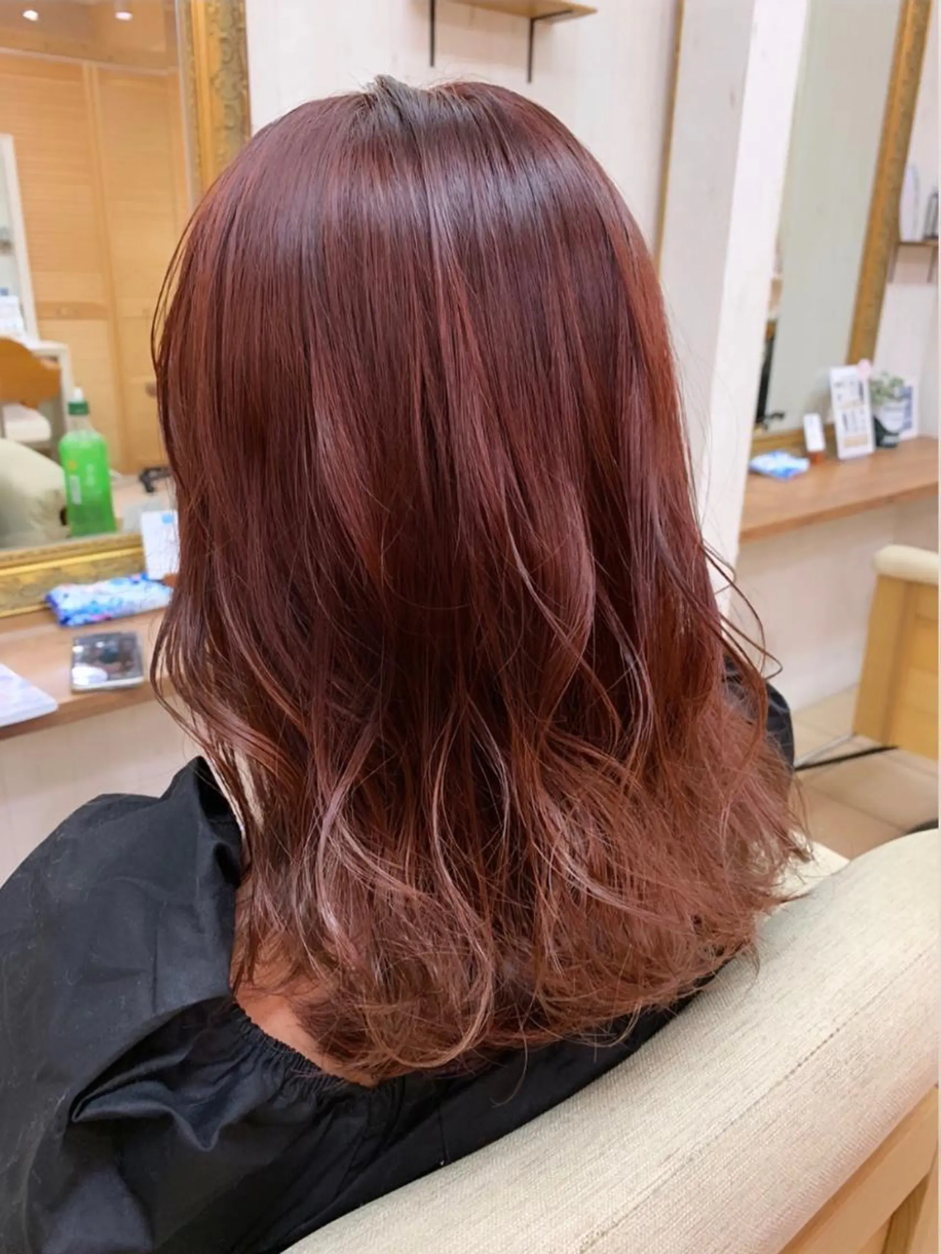 セミロング カラー ブリーチ レッドカラー 長谷川 湧のヘアスタイル