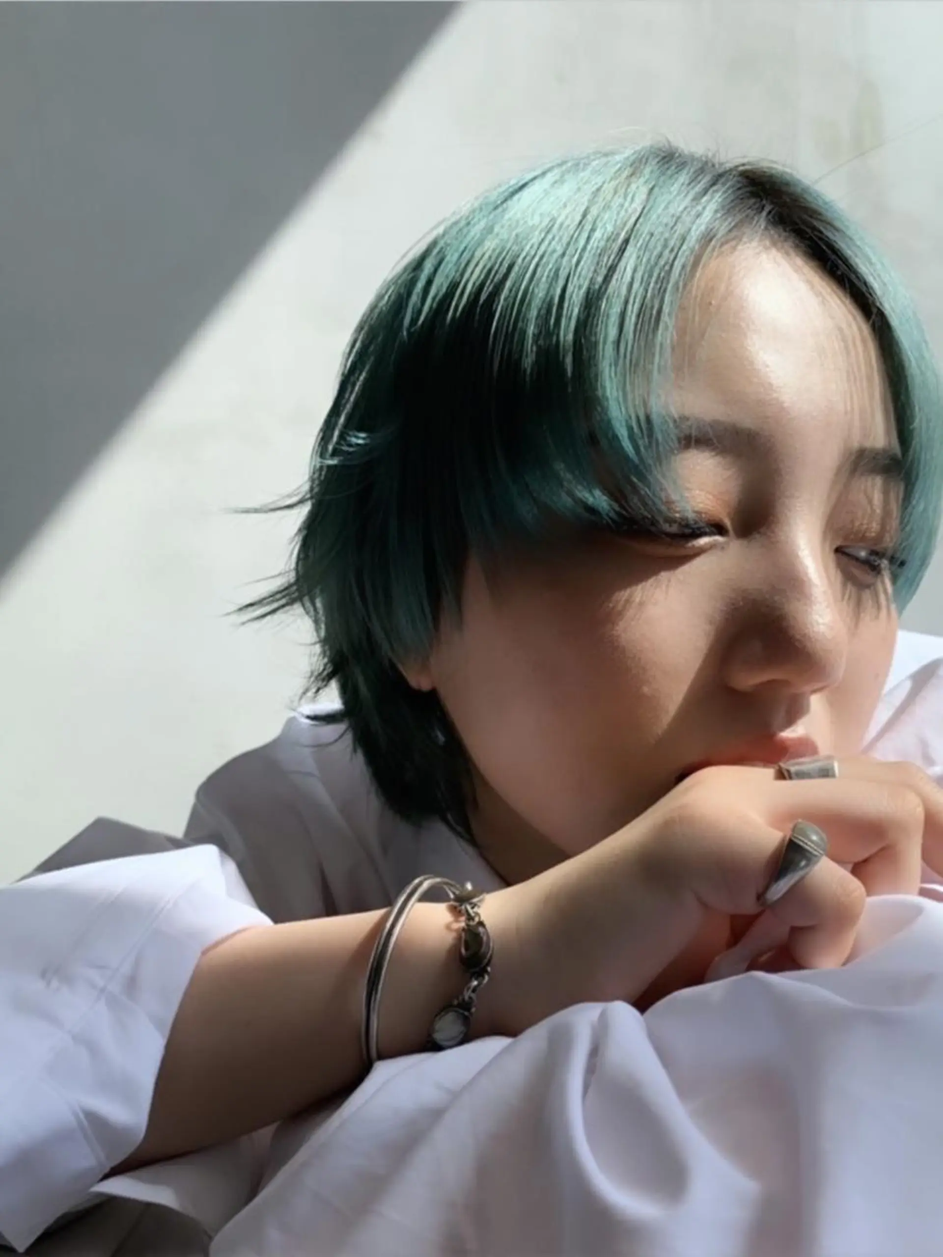 ロング パーマ カラー アイブロウ マツエク・マツパ ネイル yelm ［official］のヘアスタイル