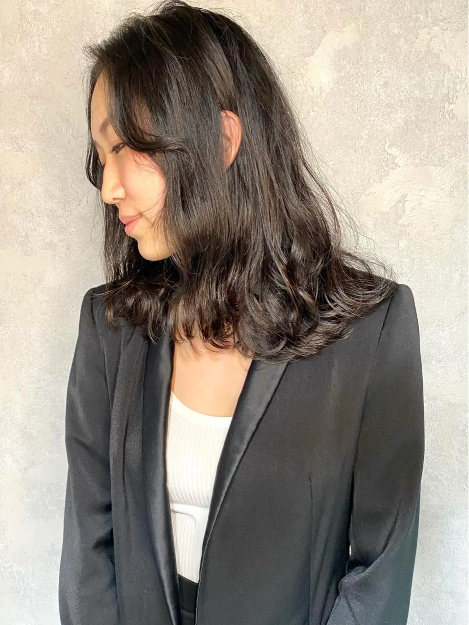 セミロング カラー アディクシーカラー ベージュカラー 黒髪 ブリーチ ブルーカラー カット 透明感カラー YOSHIMURA★のヘアスタイル