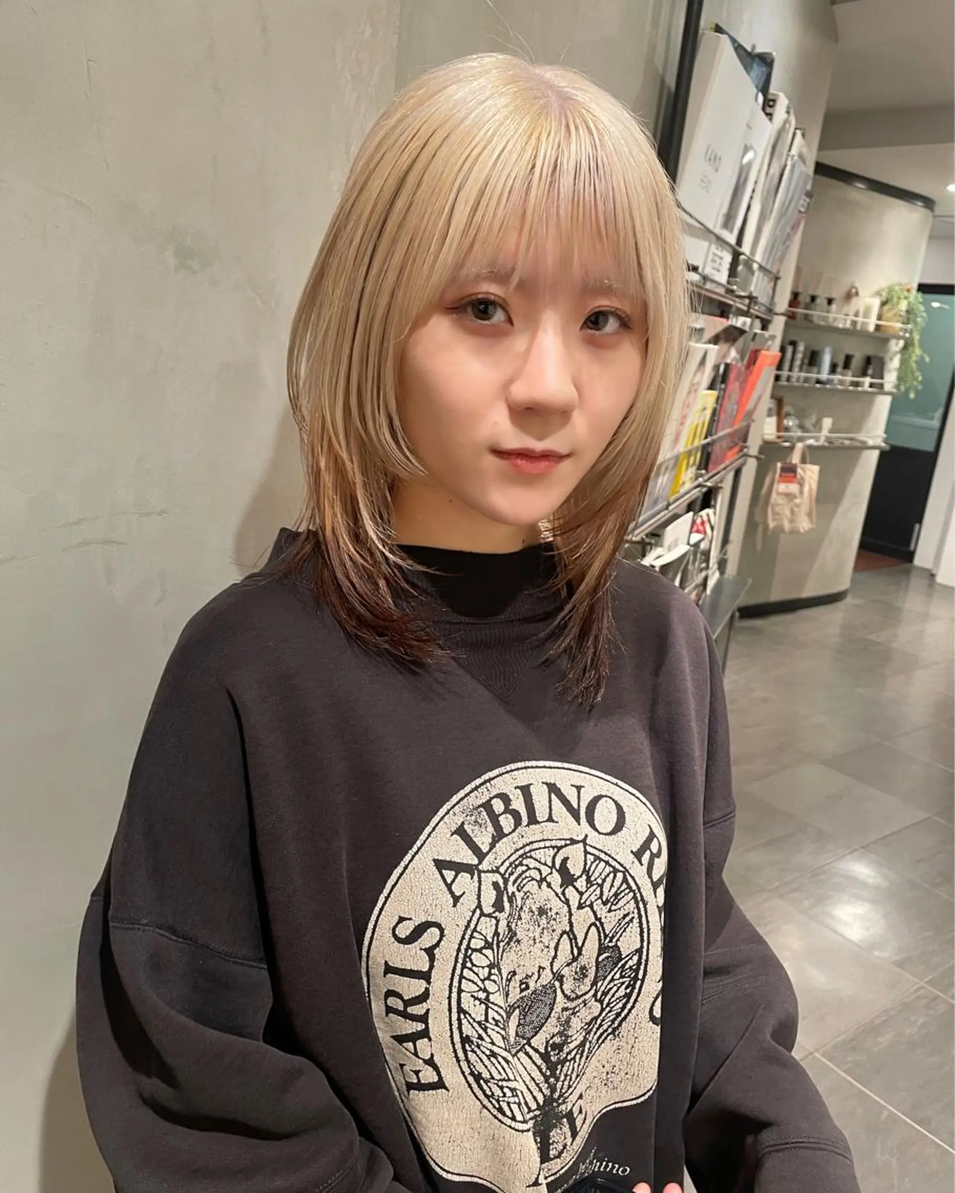 ミディアム カラー カット ヘアカラー トリートメント 優 作のヘアスタイル