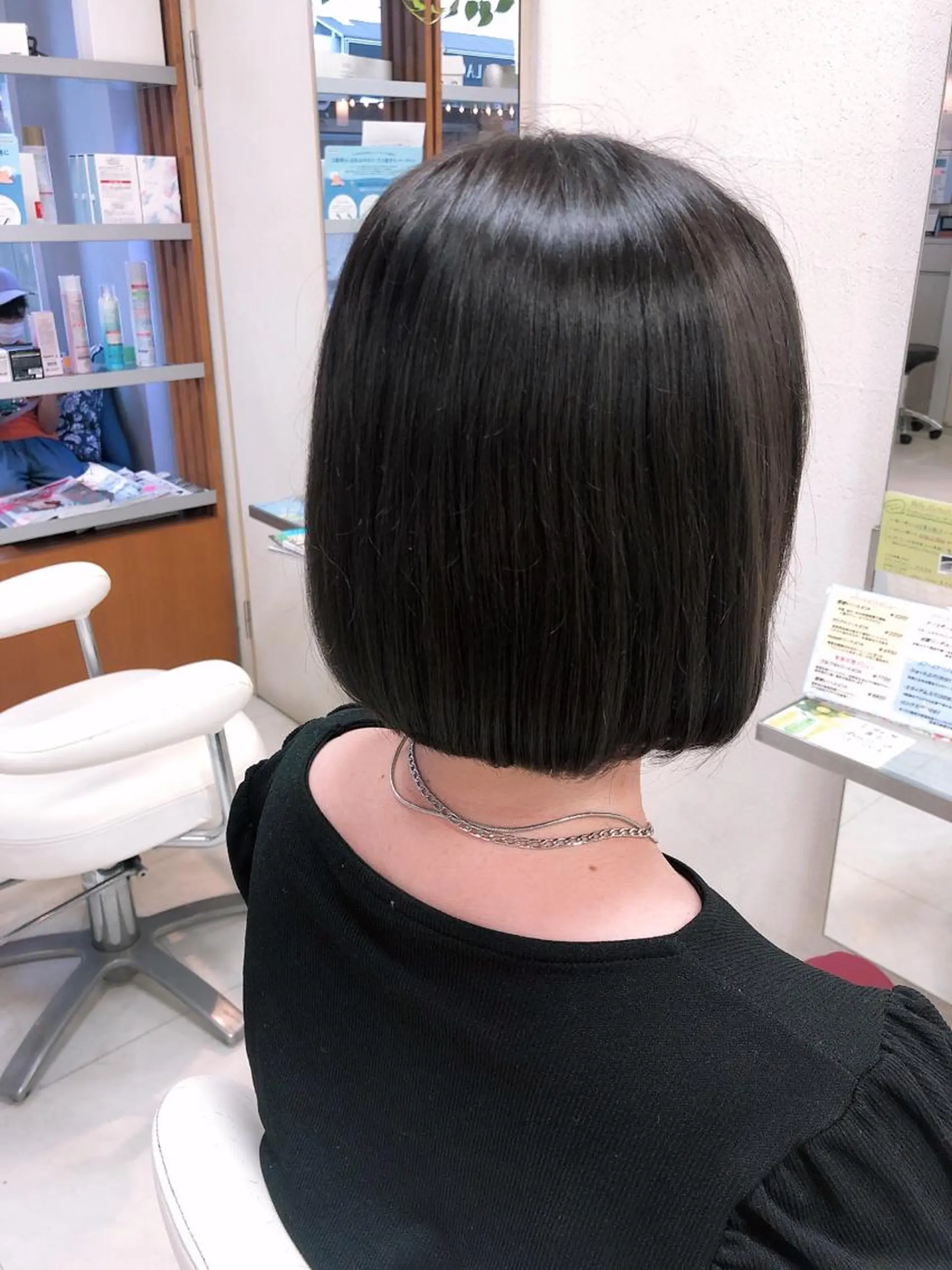 ショート ボブ 阿部 美咲のヘアスタイル