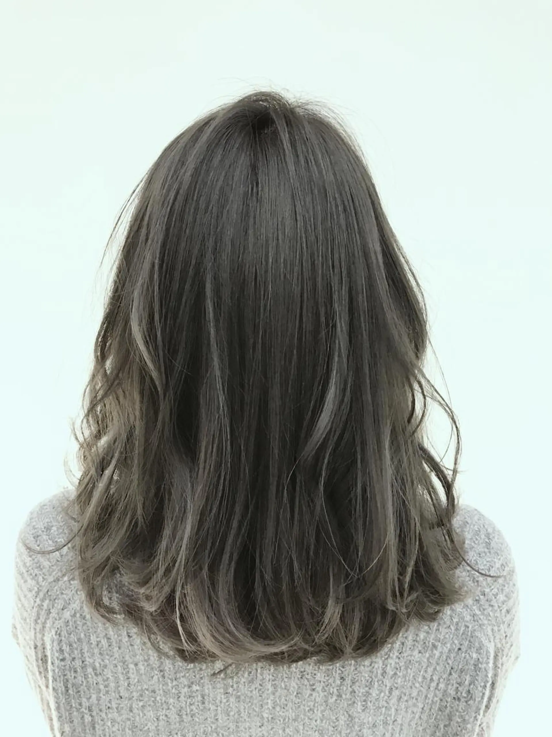 セミロング カラー ブリーチ グレージュ Lee枚方所属・今里 弘樹のヘアスタイル