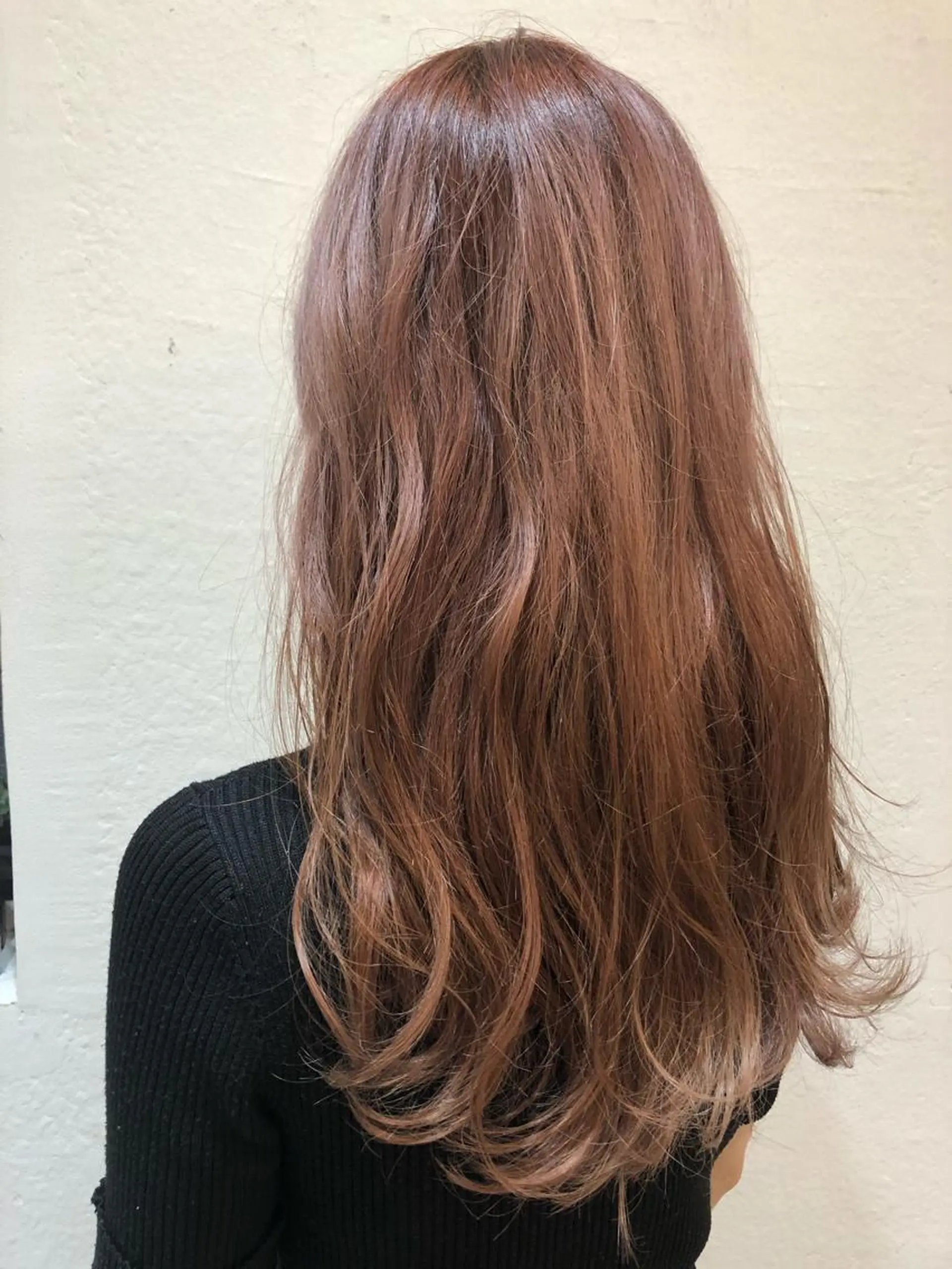 ロング カラー ヘアアレンジ ベージュカラー ハイトーンカラー ピンクカラー 小顔カット得意🌟 岩渕麻由のヘアスタイル