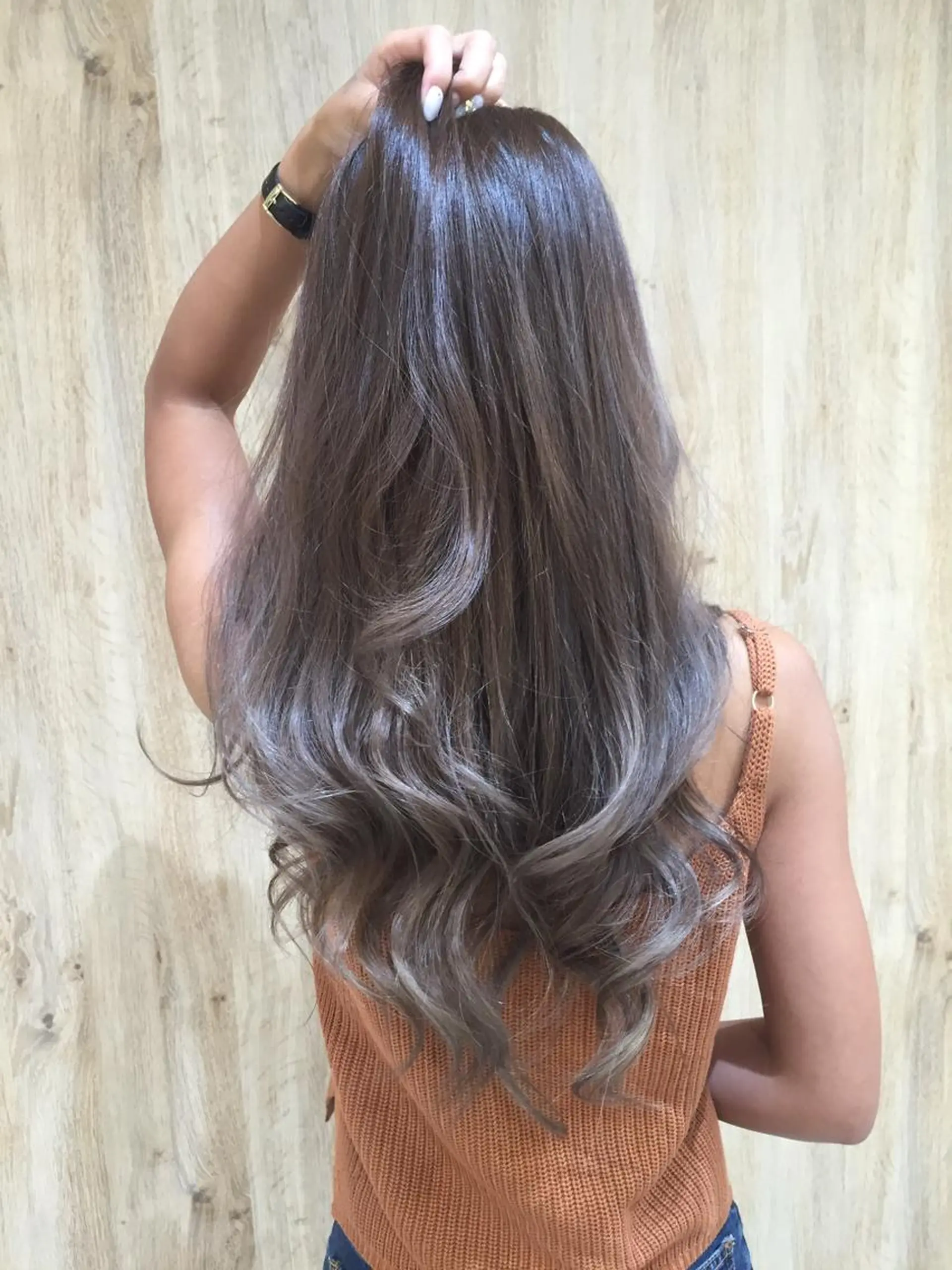 セミロング カラー ブリーチ イルミナカラー ヘアカラー ハイライト/髪質改善 ✂️十河祐輝のヘアスタイル