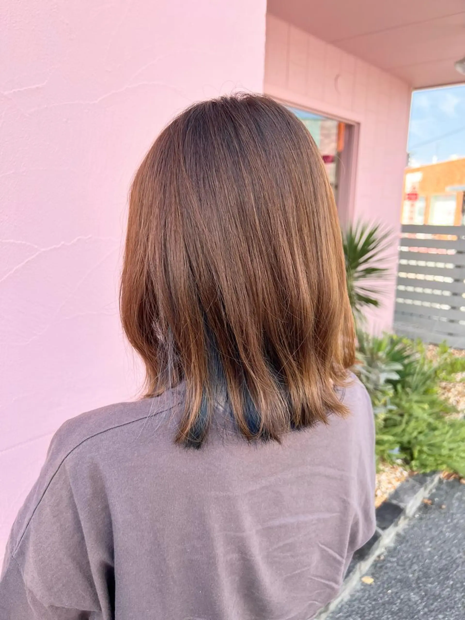 ミディアム カラー 黒髪 ブリーチ ブルーカラー ブルーブラック 透明感カラー れいな🌼 ボブ･艶カラー🌼のヘアスタイル