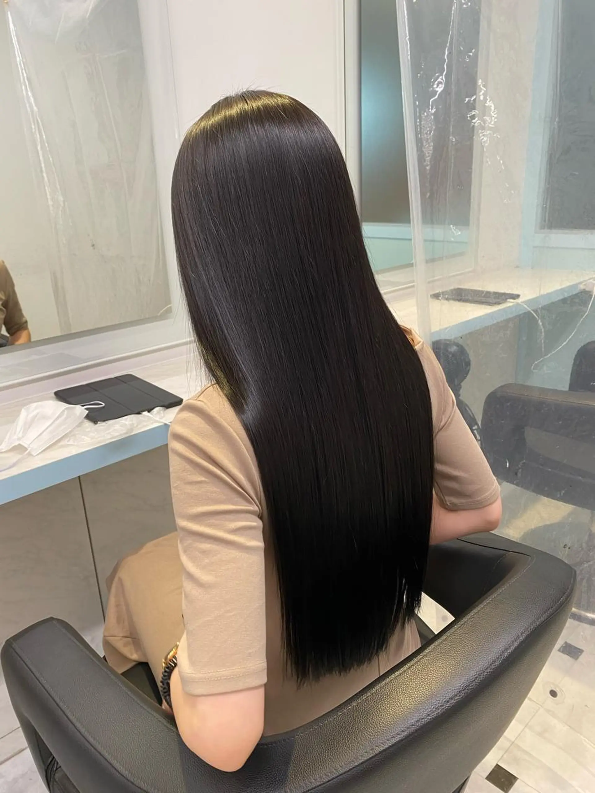 ロング カラー 透明感/グレージュ/ ミルクティー/ユウトのヘアスタイル