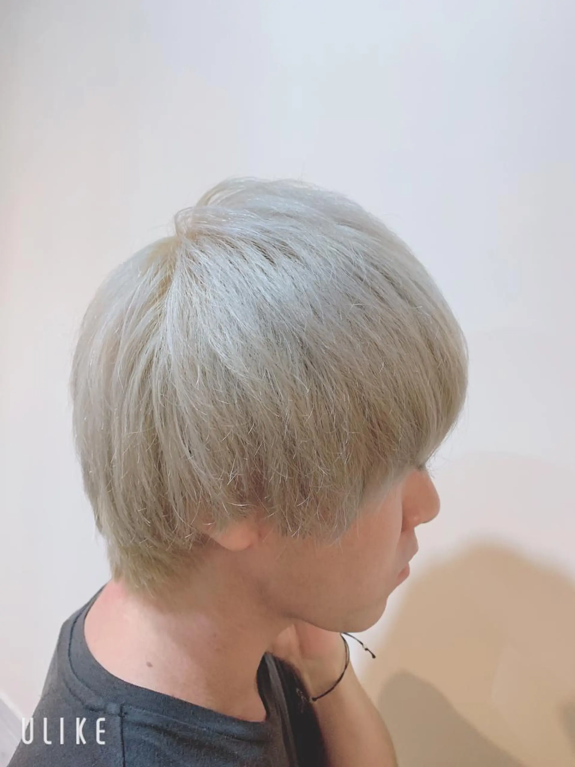 ショート カラー メンズ メンズブリーチ アディクシーカラー ブリーチ 櫛部洸貴/ 髪質改善カラーのヘアスタイル